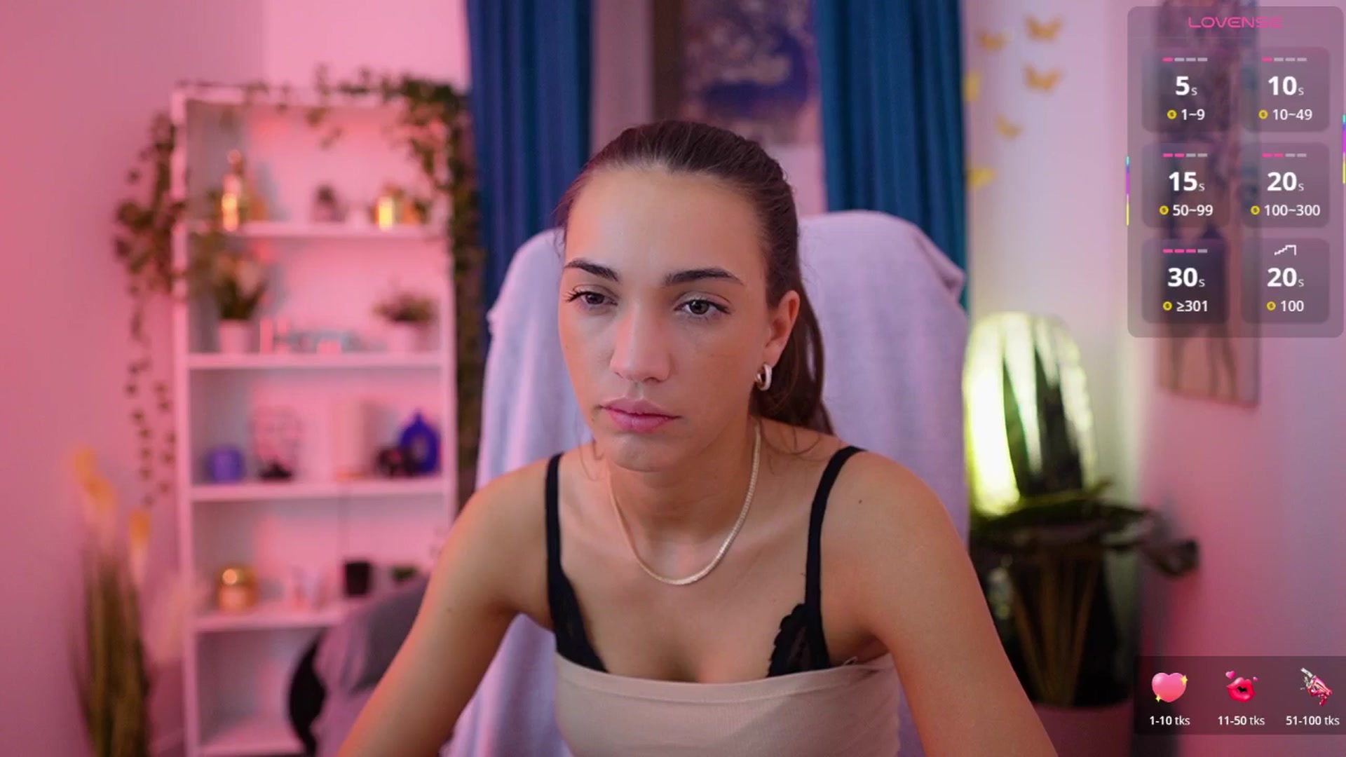 Gallery image thumbnail from Alexis_Love's myfreecams stream on, 12/04/2025, 23:22 image 19 of 20