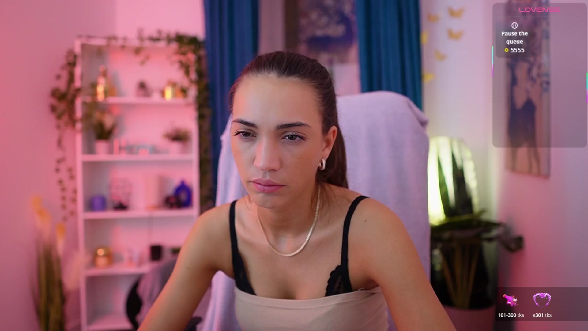 Gallery image thumbnail from Alexis_Love's myfreecams stream on, 12/04/2025, 23:22 image 10 of 20