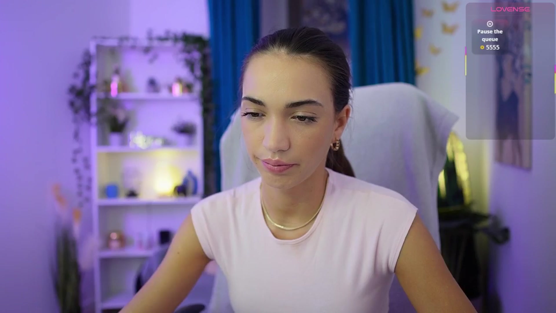 Gallery image thumbnail from Alexis_Love's myfreecams stream on, 12/10/2025, 16:27 image 17 of 20