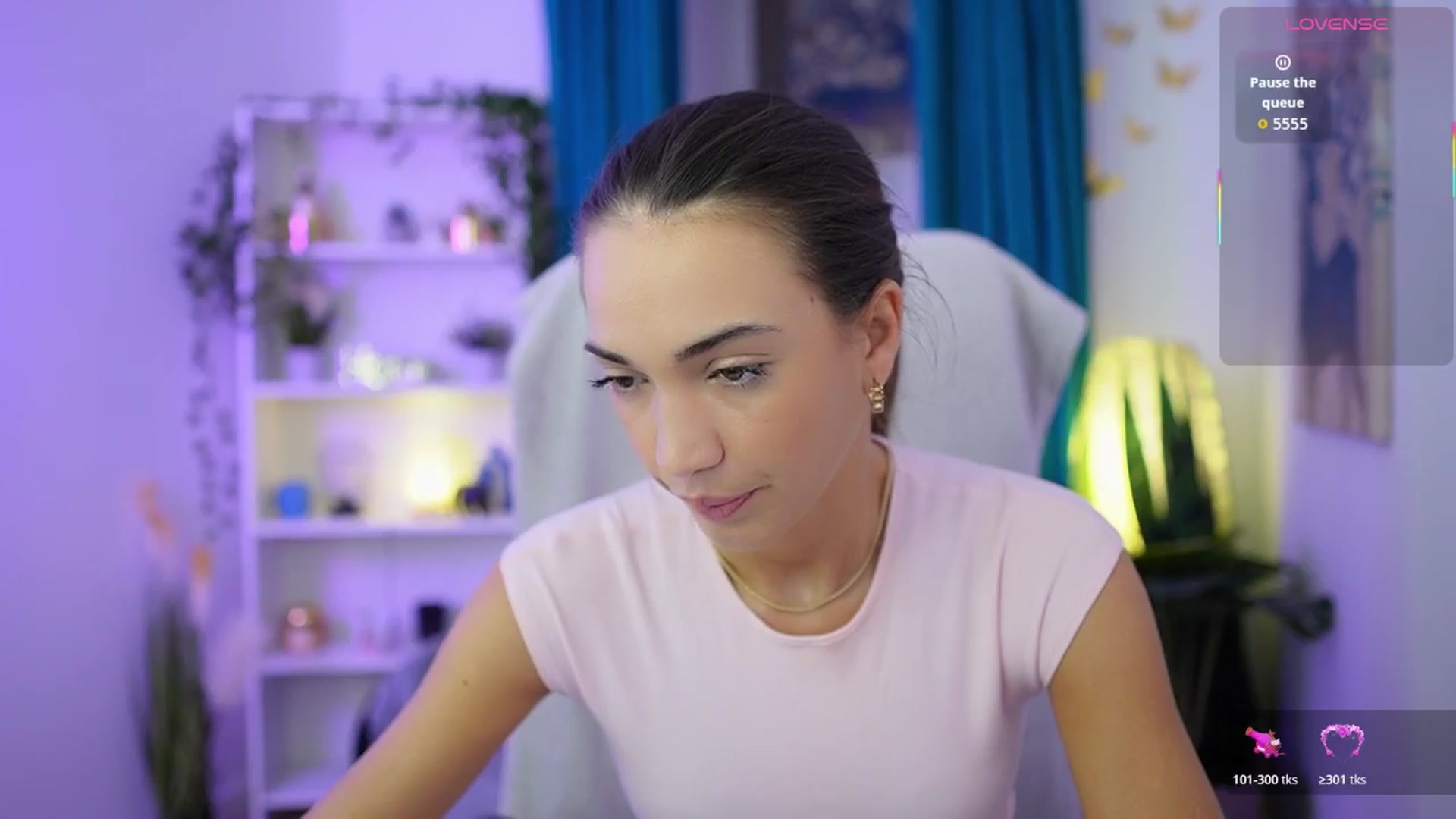 Gallery image thumbnail from Alexis_Love's myfreecams stream on, 12/10/2025, 16:27 image 13 of 20
