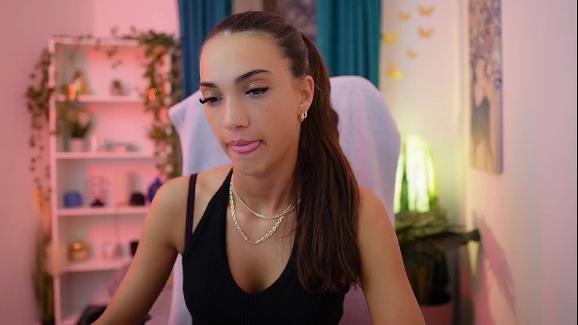 Gallery image thumbnail from Alexis_Love's myfreecams stream on, 02/25/2026, 21:14 image 2 of 20