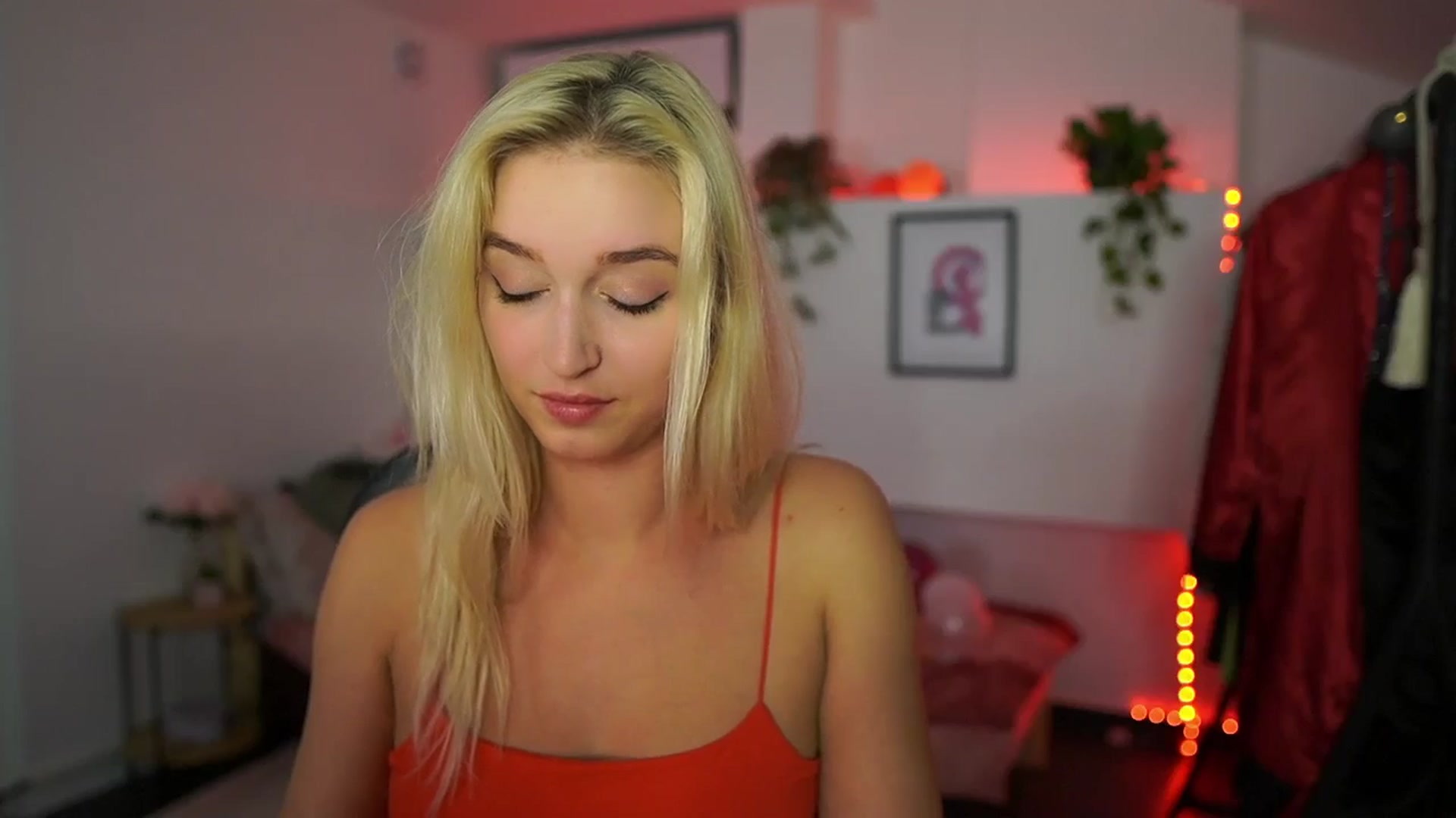 Gallery image thumbnail from Alexis__Texas's myfreecams stream on, 10/22/2024, 23:30 image 11 of 20