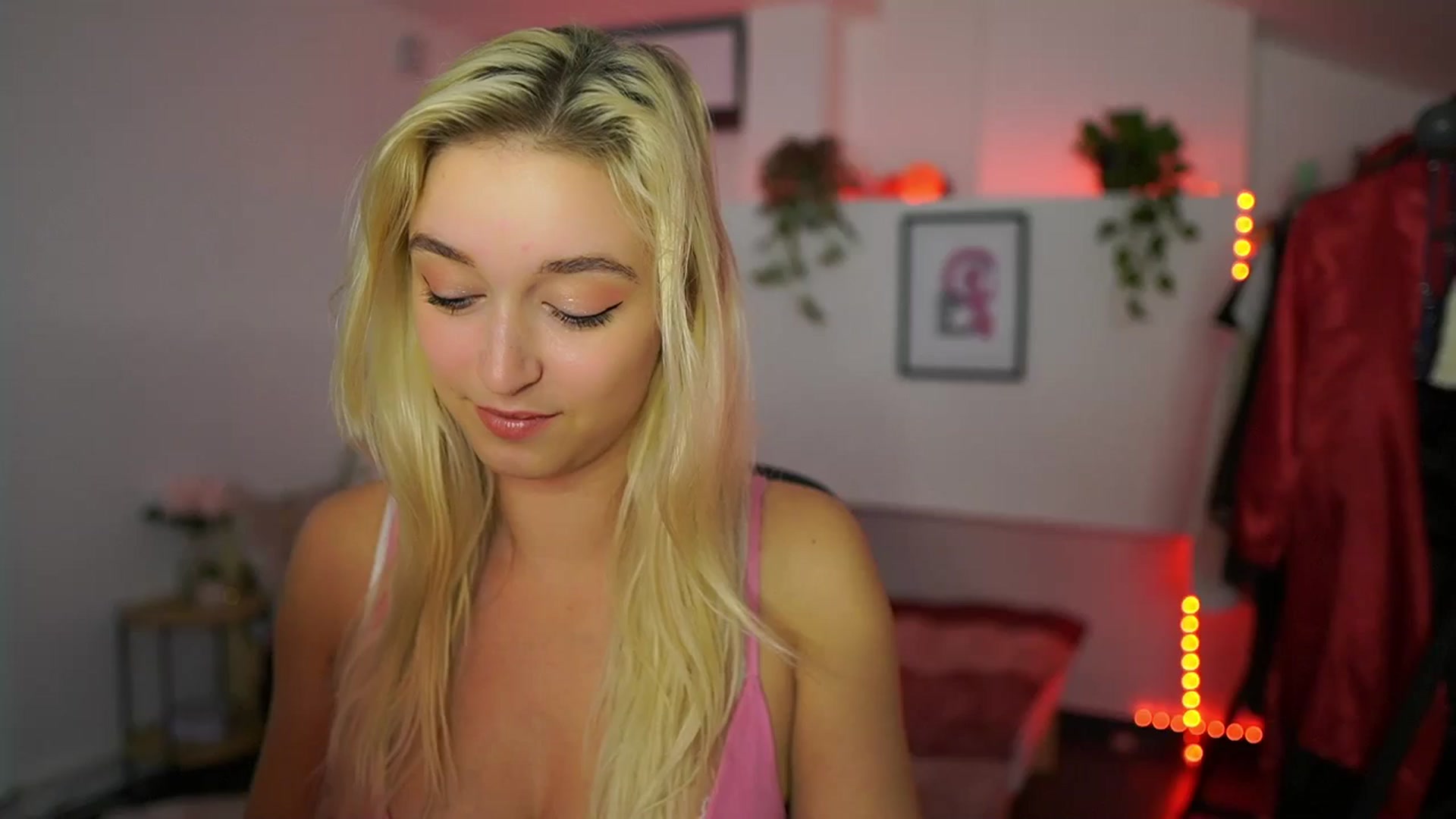 Gallery image thumbnail from Alexis__Texas's myfreecams stream on, 11/03/2024, 21:08 image 2 of 20