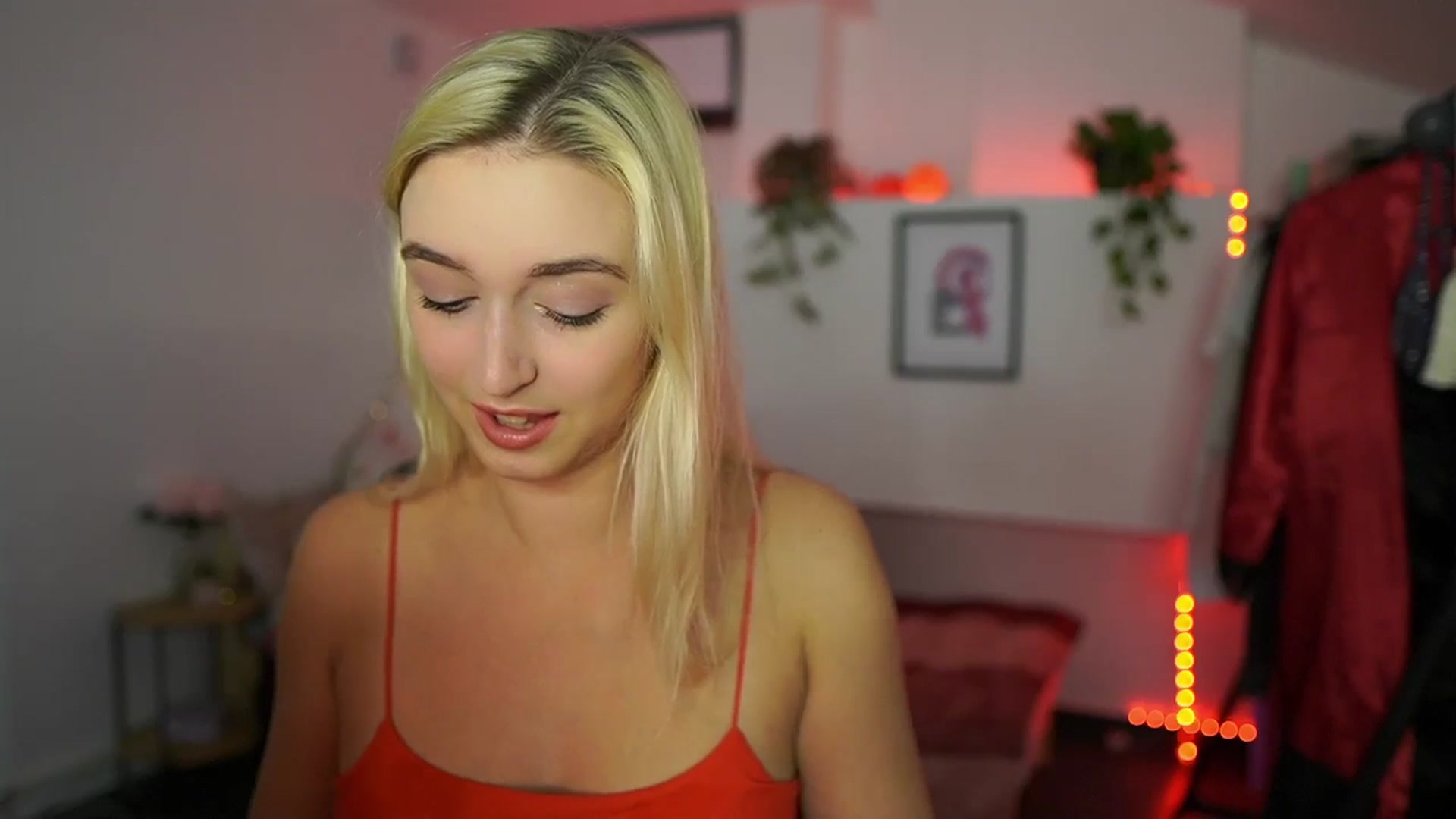 Gallery image thumbnail from Alexis__Texas's myfreecams stream on, 11/05/2024, 20:32 image 15 of 20