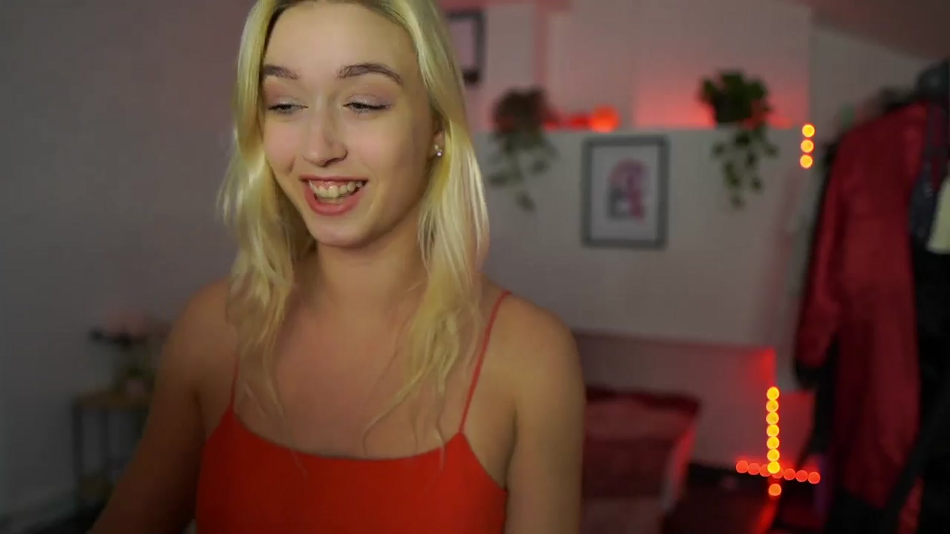 Gallery image thumbnail from Alexis__Texas's myfreecams stream on, 11/05/2024, 20:32 image 19 of 20