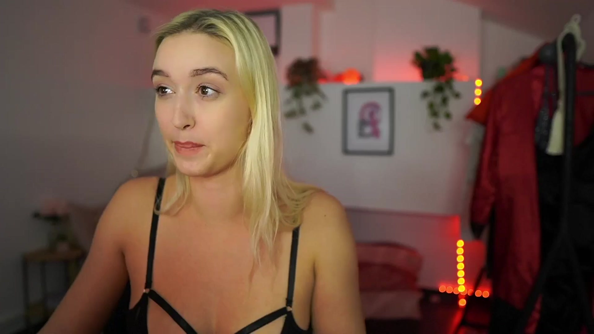 Gallery image thumbnail from Alexis__Texas's myfreecams stream on, 11/05/2024, 23:44 image 15 of 20