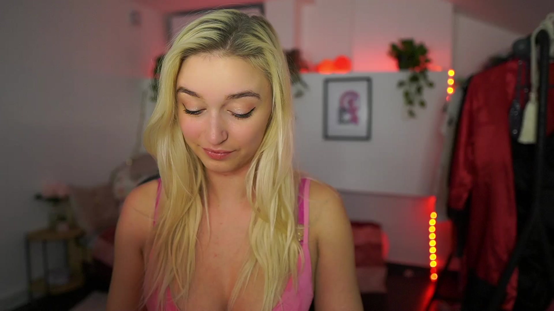 Gallery image thumbnail from Alexis__Texas's myfreecams stream on, 11/08/2024, 21:00 image 5 of 20