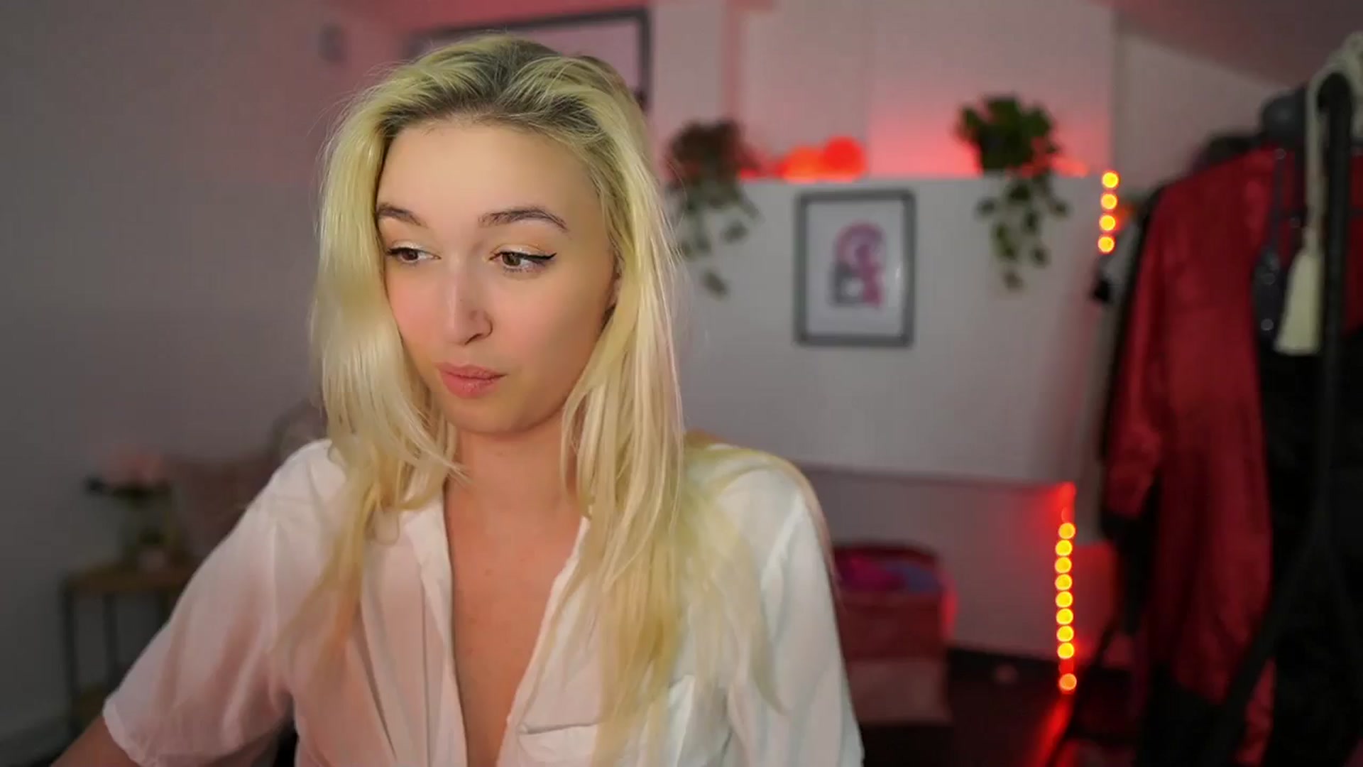 Gallery image thumbnail from Alexis__Texas's myfreecams stream on, 11/08/2024, 22:12 image 11 of 20