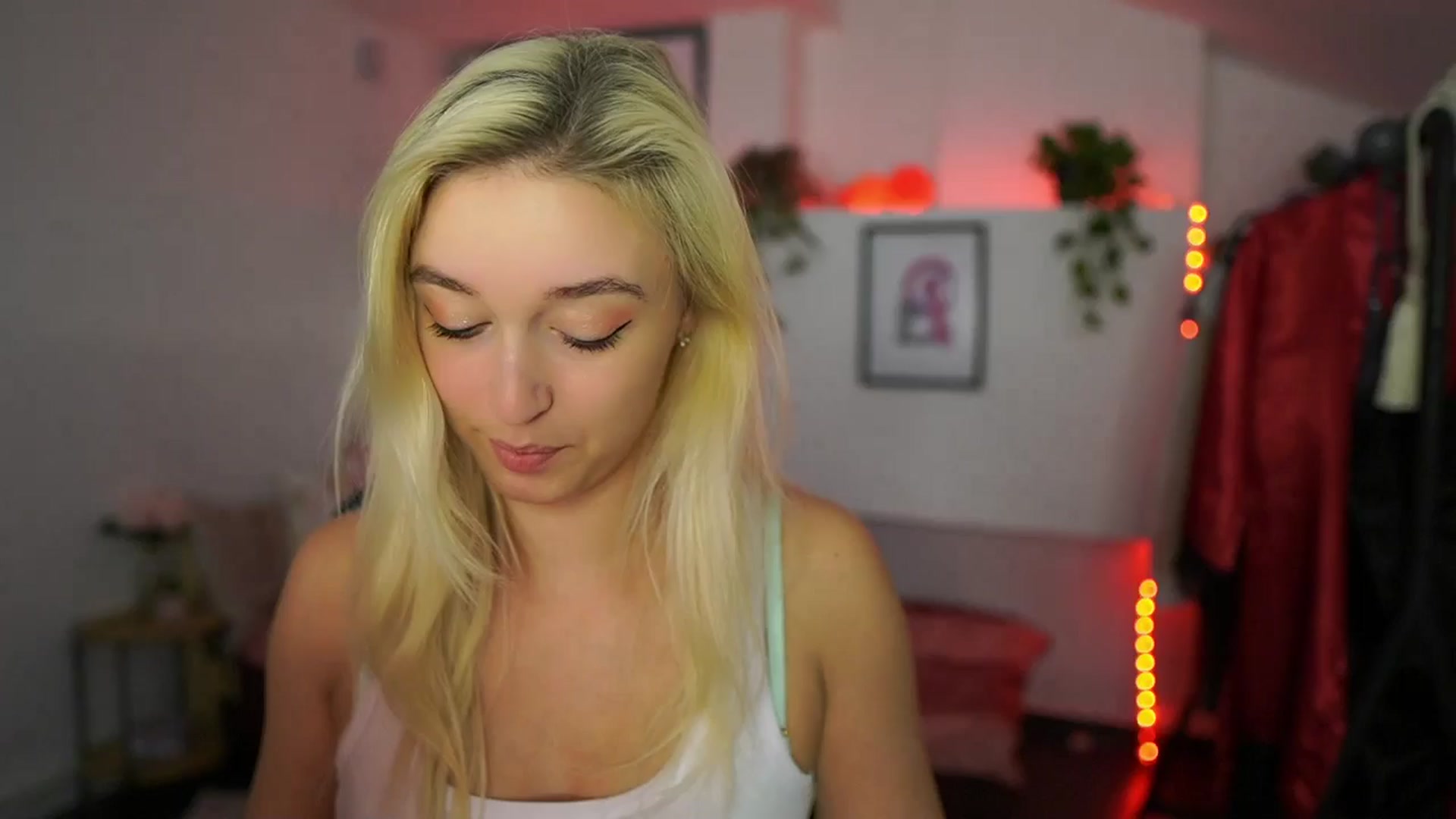 Gallery image thumbnail from Alexis__Texas's myfreecams stream on, 11/09/2024, 14:24 image 6 of 20