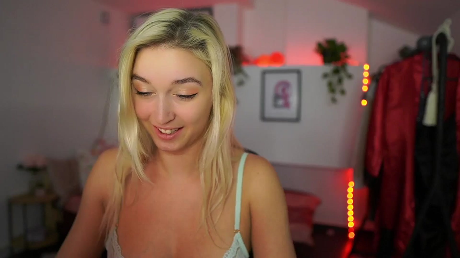 Gallery image thumbnail from Alexis__Texas's myfreecams stream on, 11/09/2024, 18:01 image 8 of 20