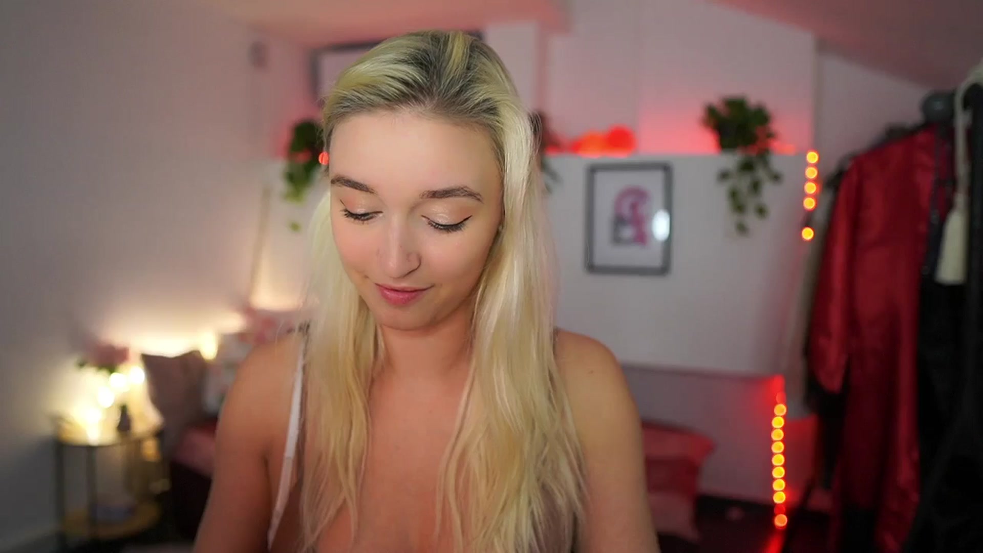 Gallery image thumbnail from Alexis__Texas's myfreecams stream on, 11/10/2024, 22:30 image 9 of 20