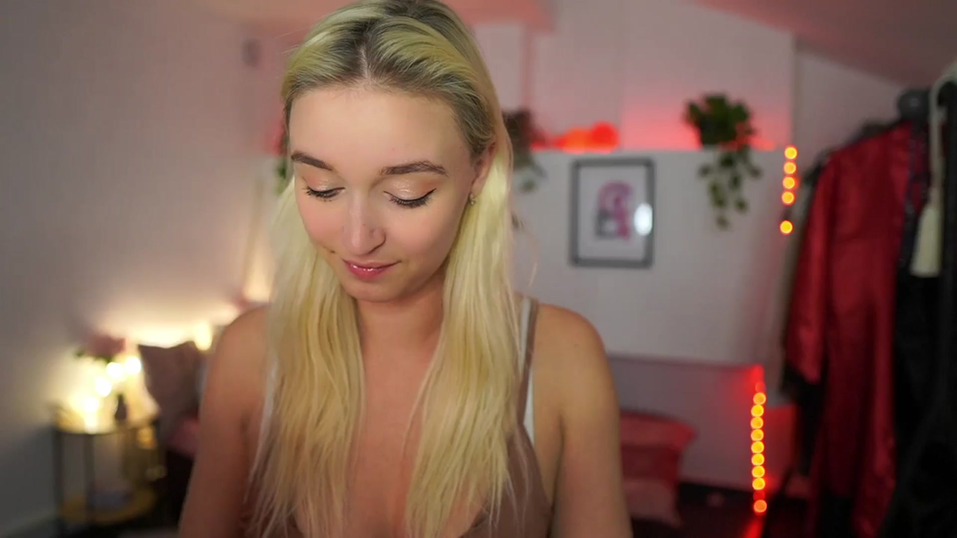 Gallery image thumbnail from Alexis__Texas's myfreecams stream on, 11/11/2024, 24:11 image 11 of 20