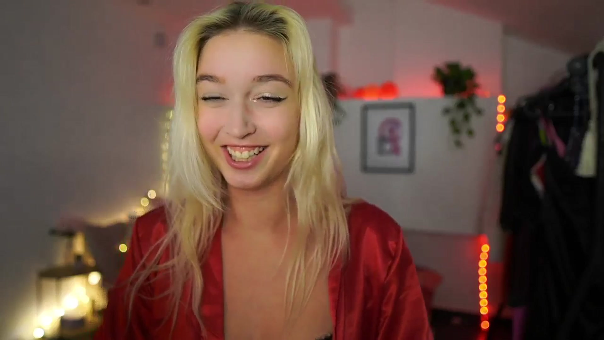 Gallery image thumbnail from Alexis__Texas's myfreecams stream on, 11/14/2024, 21:50 image 4 of 20