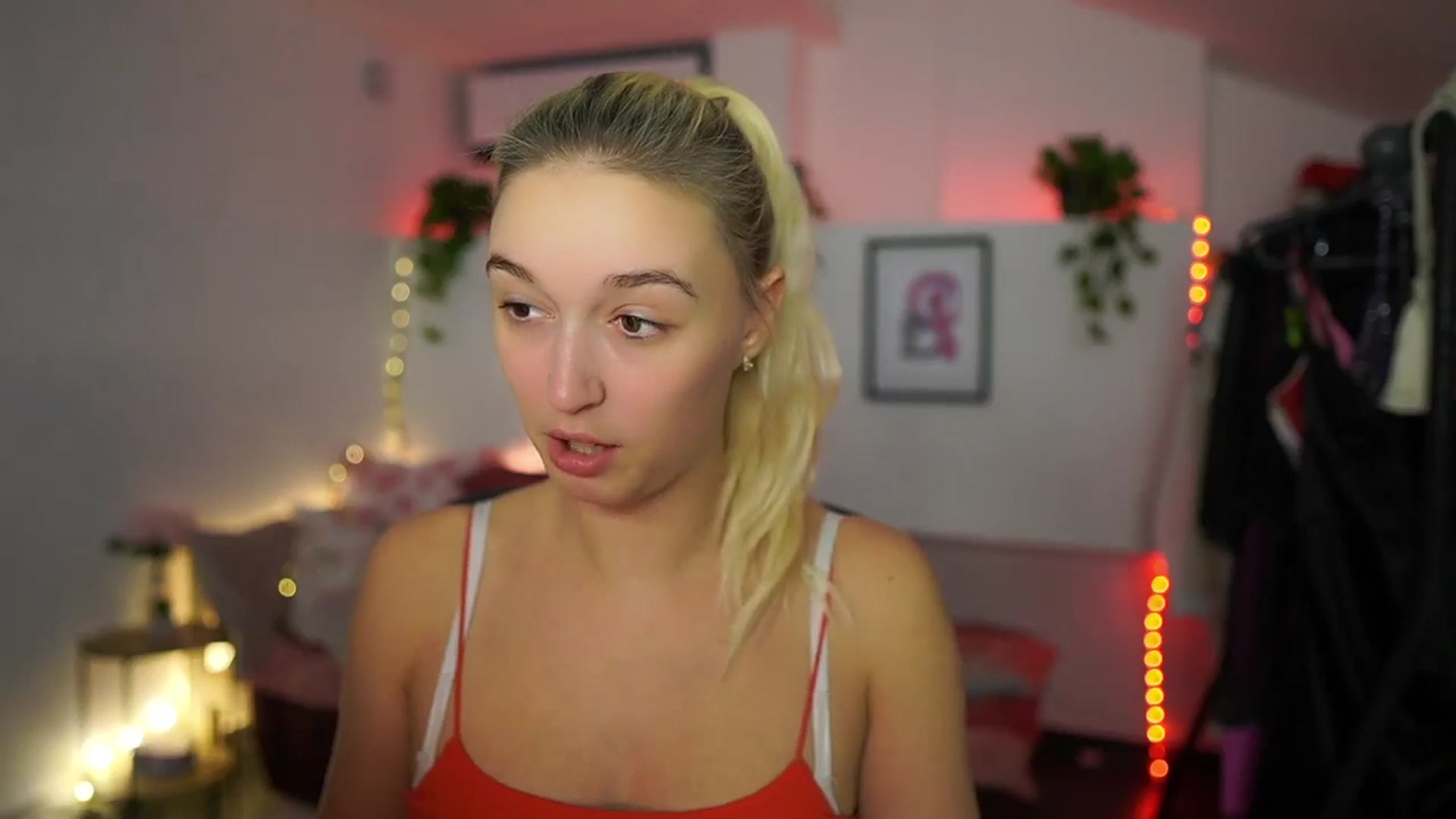 Gallery image thumbnail from Alexis__Texas's myfreecams stream on, 11/21/2024, 24:51 image 5 of 20