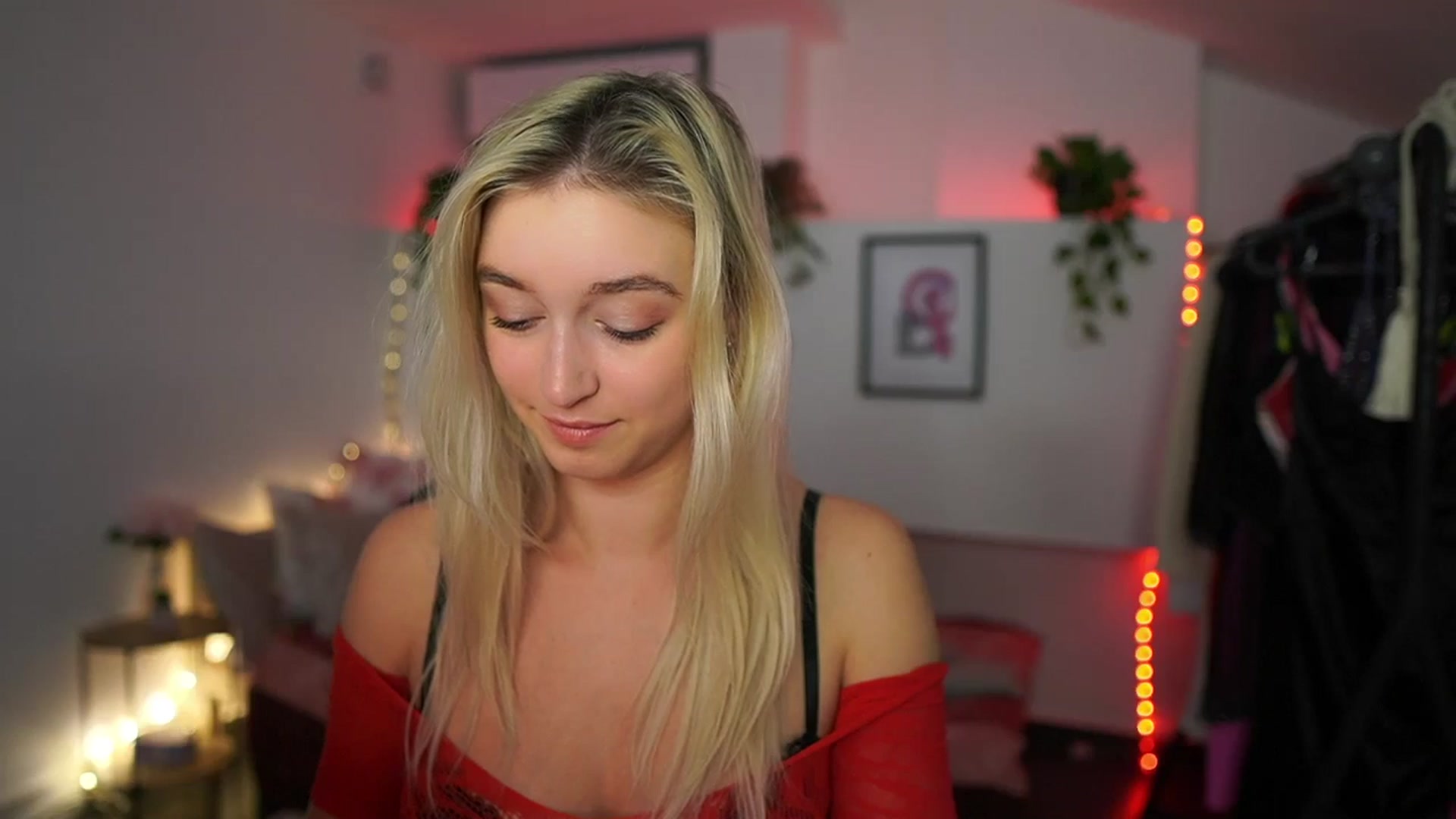 Gallery image thumbnail from Alexis__Texas's myfreecams stream on, 11/29/2024, 20:30 image 15 of 20