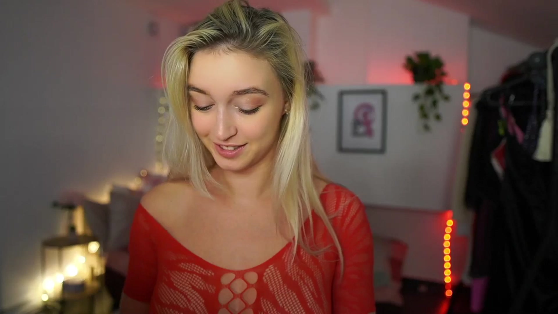 Gallery image thumbnail from Alexis__Texas's myfreecams stream on, 11/29/2024, 22:20 image 14 of 20