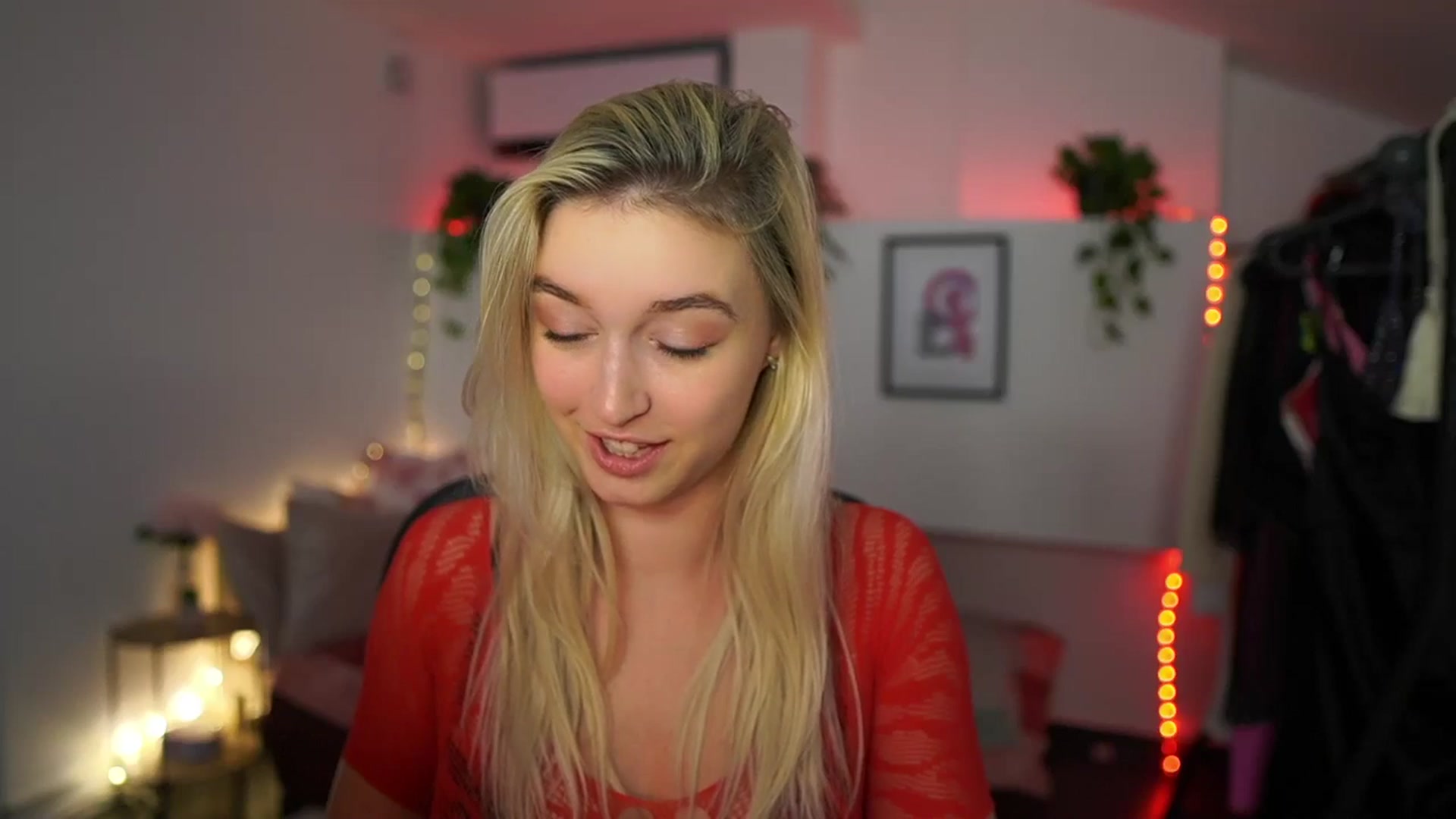 Gallery image thumbnail from Alexis__Texas's myfreecams stream on, 11/29/2024, 22:20 image 2 of 20