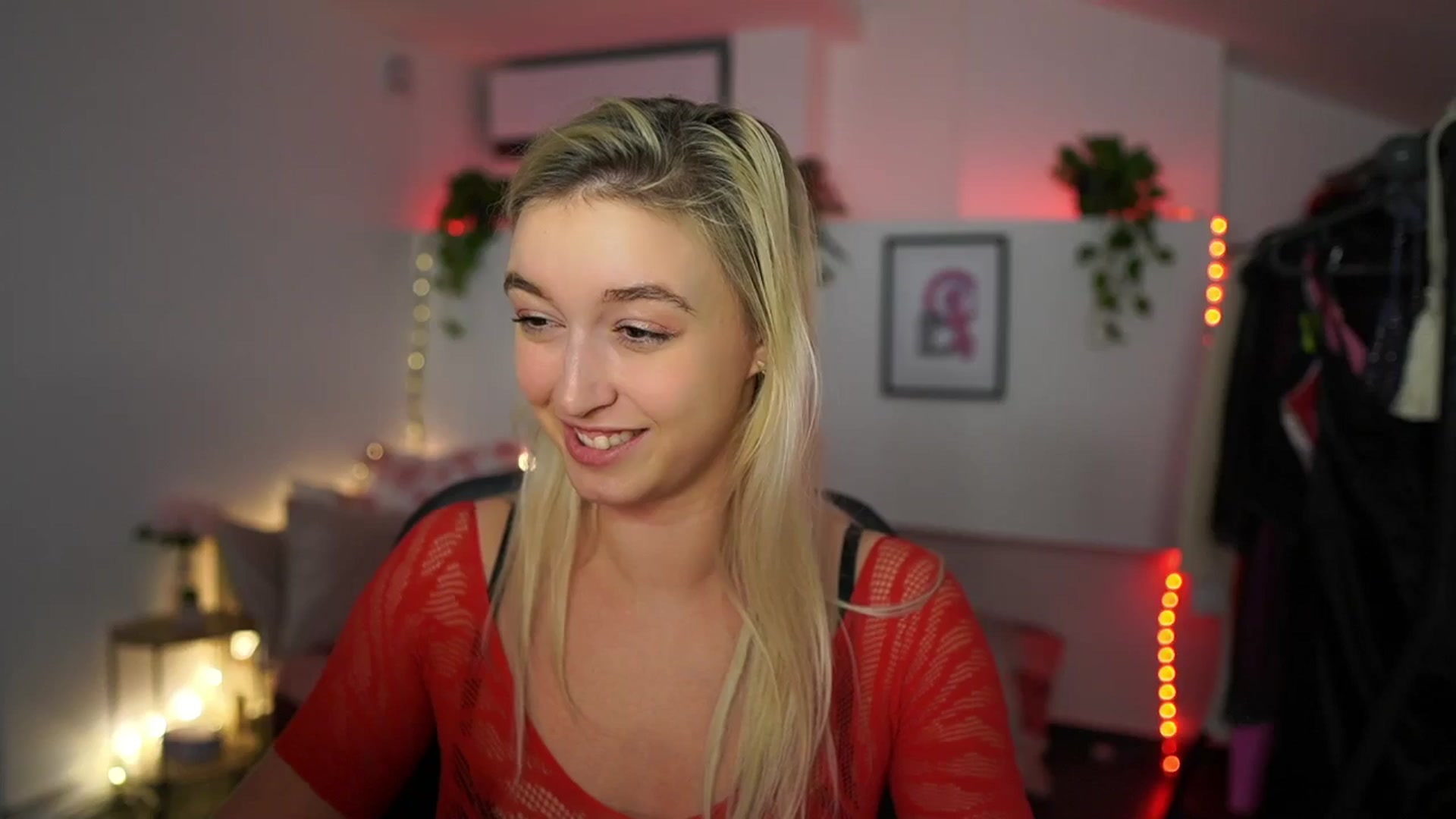 Gallery image thumbnail from Alexis__Texas's myfreecams stream on, 11/29/2024, 22:20 image 7 of 20
