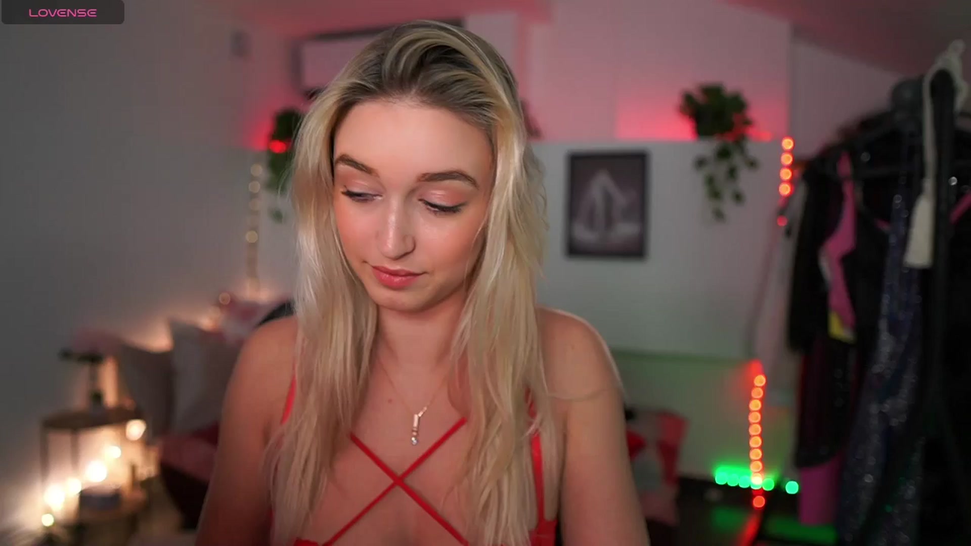 Gallery image thumbnail from Alexis__Texas's myfreecams stream on, 12/06/2024, 21:43 image 1 of 20