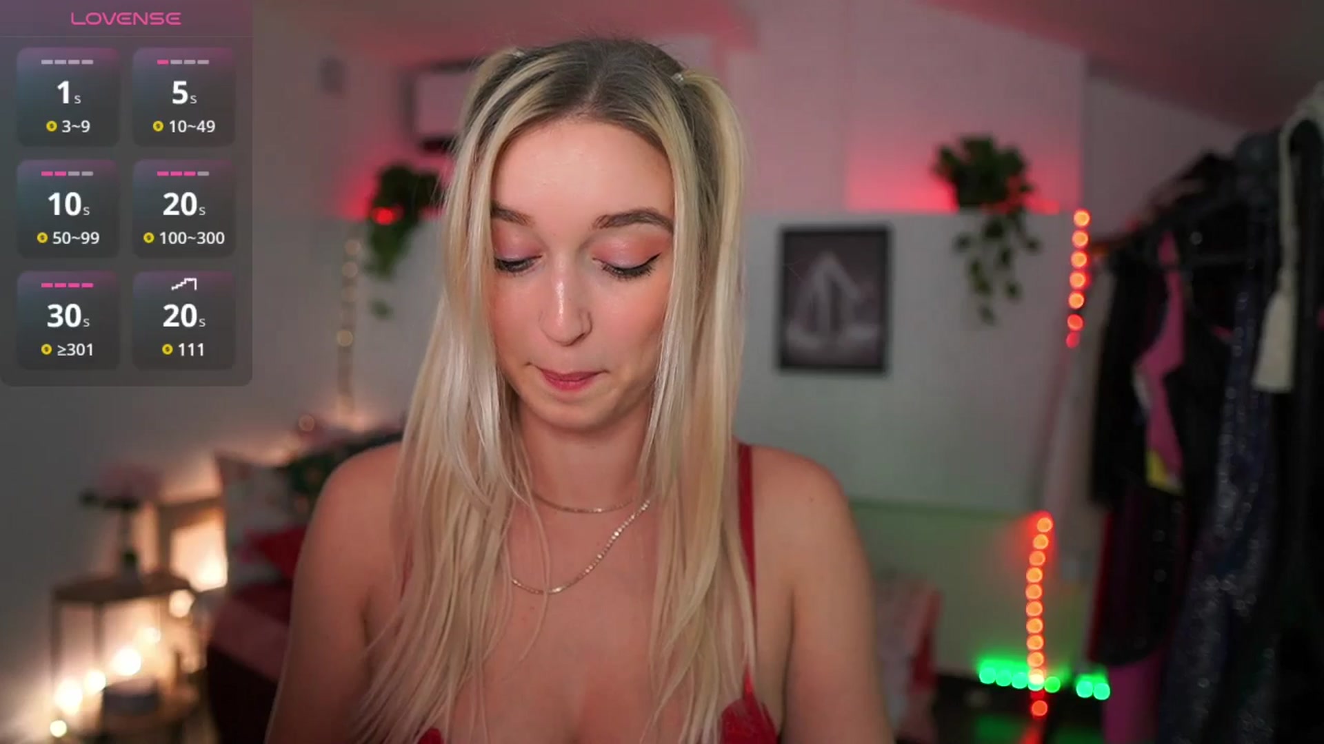Gallery image thumbnail from Alexis__Texas's myfreecams stream on, 12/08/2024, 23:28 image 6 of 20