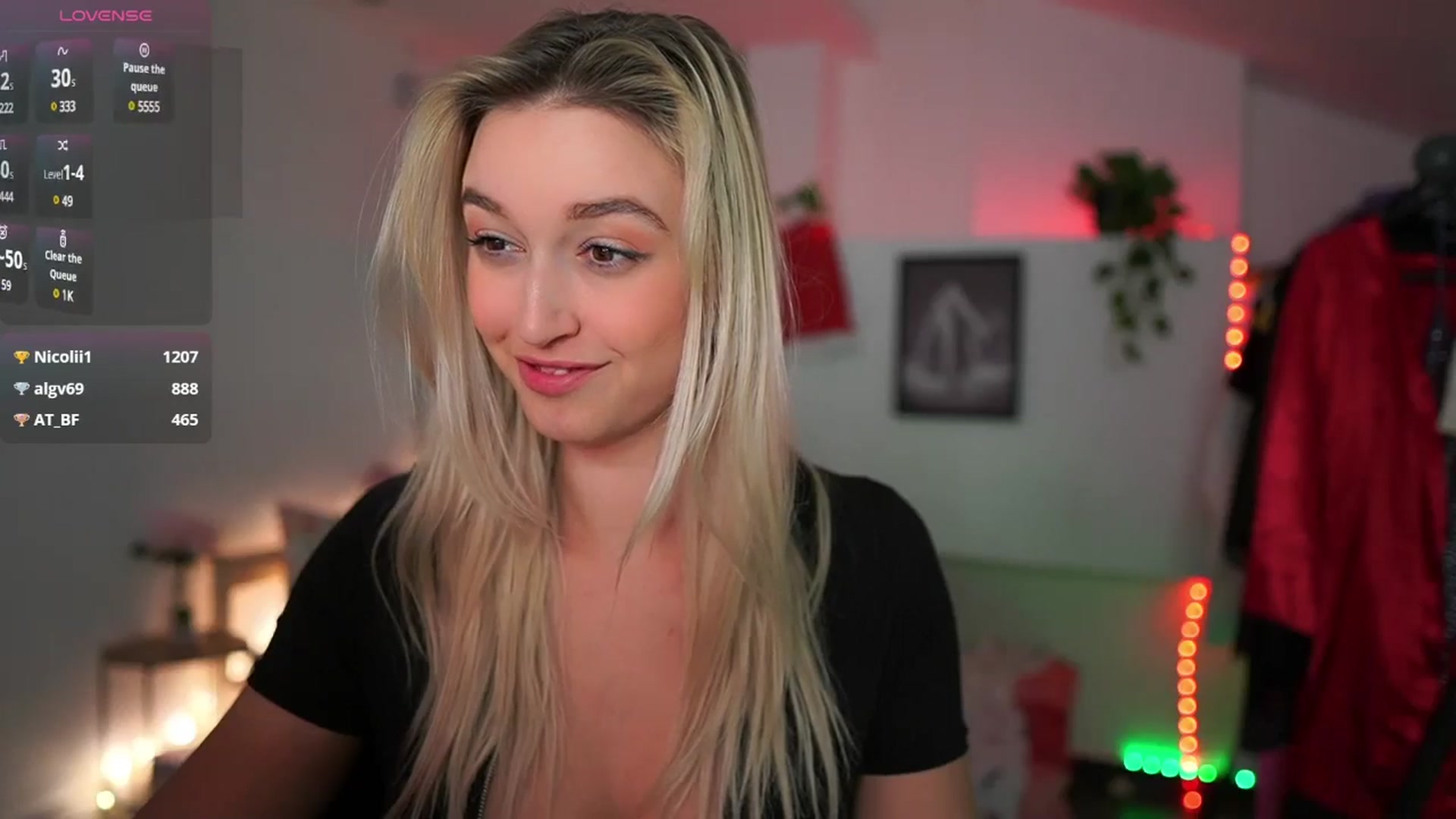Gallery image thumbnail from Alexis__Texas's myfreecams stream on, 12/14/2024, 24:27 image 13 of 20