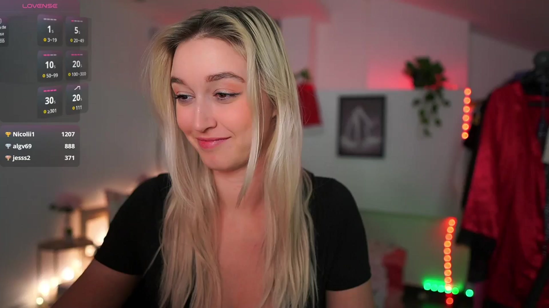 Gallery image thumbnail from Alexis__Texas's myfreecams stream on, 12/14/2024, 24:27 image 6 of 20