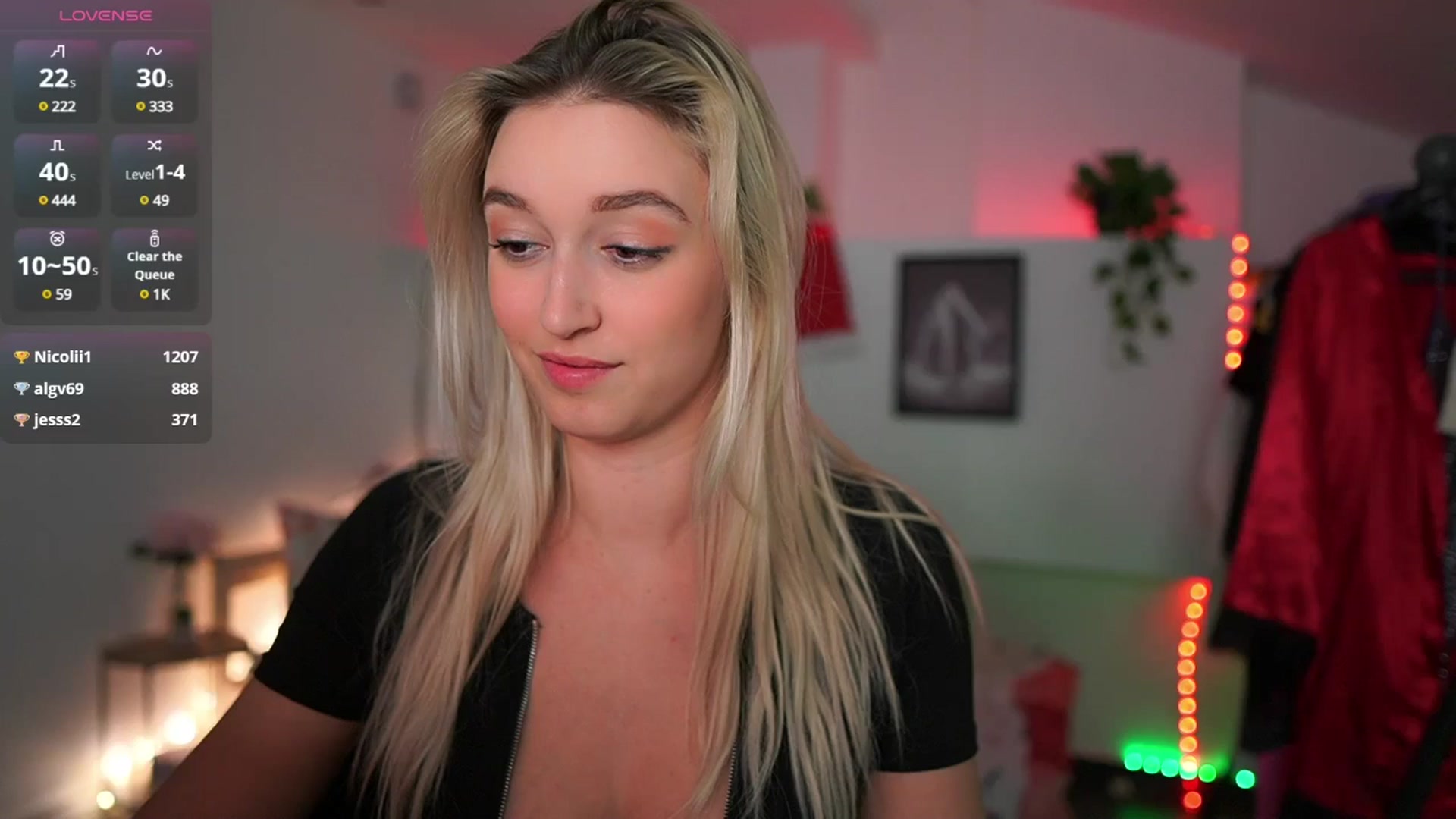 Gallery image thumbnail from Alexis__Texas's myfreecams stream on, 12/14/2024, 24:27 image 7 of 20
