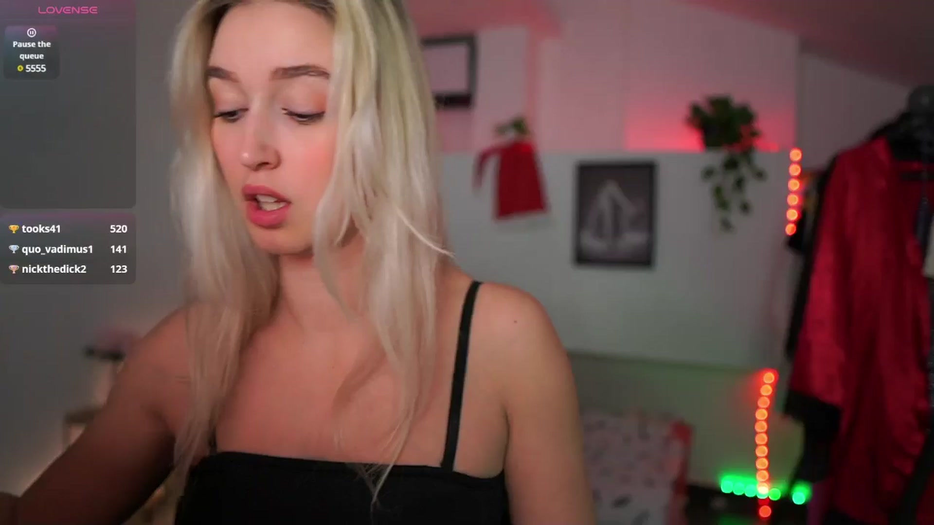 Gallery image thumbnail from Alexis__Texas's myfreecams stream on, 12/14/2024, 16:40 image 17 of 20