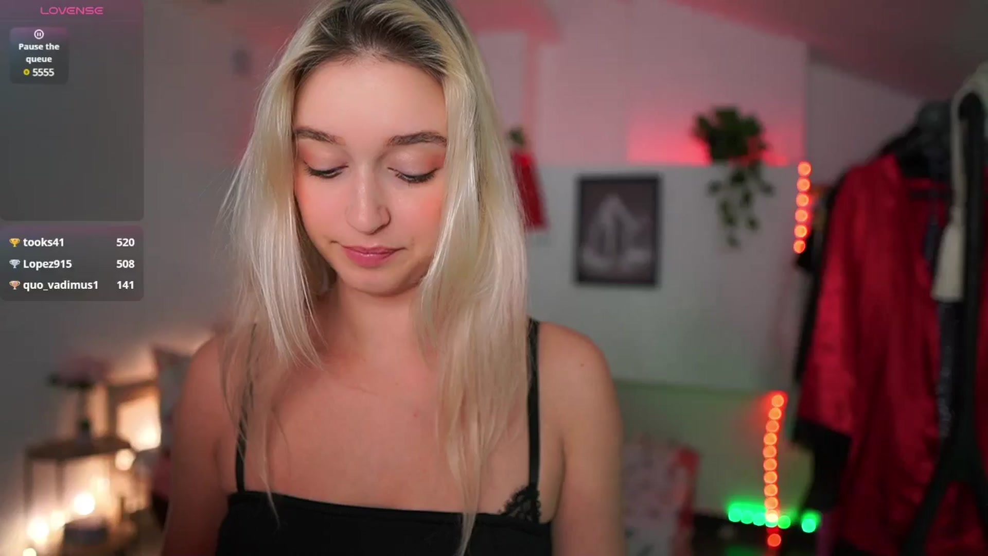 Gallery image thumbnail from Alexis__Texas's myfreecams stream on, 12/14/2024, 17:58 image 11 of 20