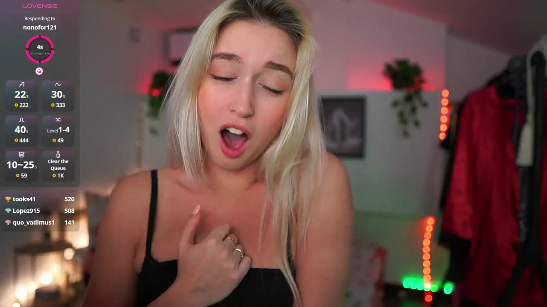 Gallery image thumbnail from Alexis__Texas's myfreecams stream on, 12/14/2024, 17:58 image 10 of 20