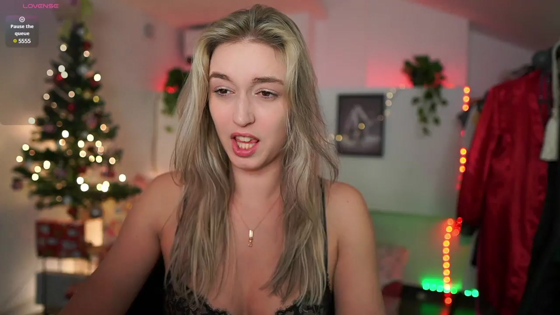 Gallery image thumbnail from Alexis__Texas's myfreecams stream on, 12/21/2024, 19:09 image 1 of 20