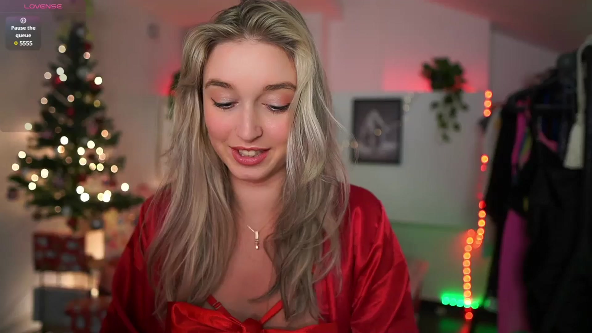 Gallery image thumbnail from Alexis__Texas's myfreecams stream on, 12/22/2024, 20:43 image 20 of 20