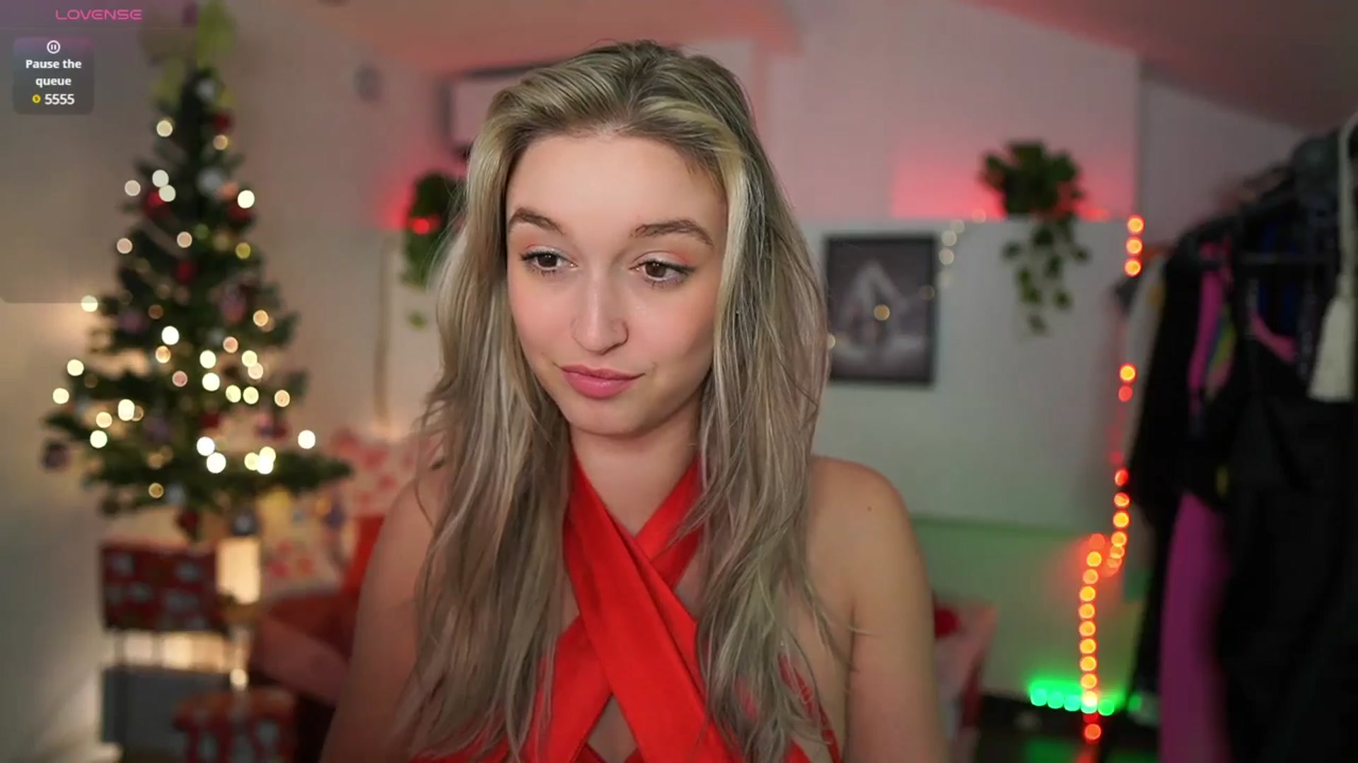 Gallery image thumbnail from Alexis__Texas's myfreecams stream on, 12/23/2024, 24:16 image 7 of 20