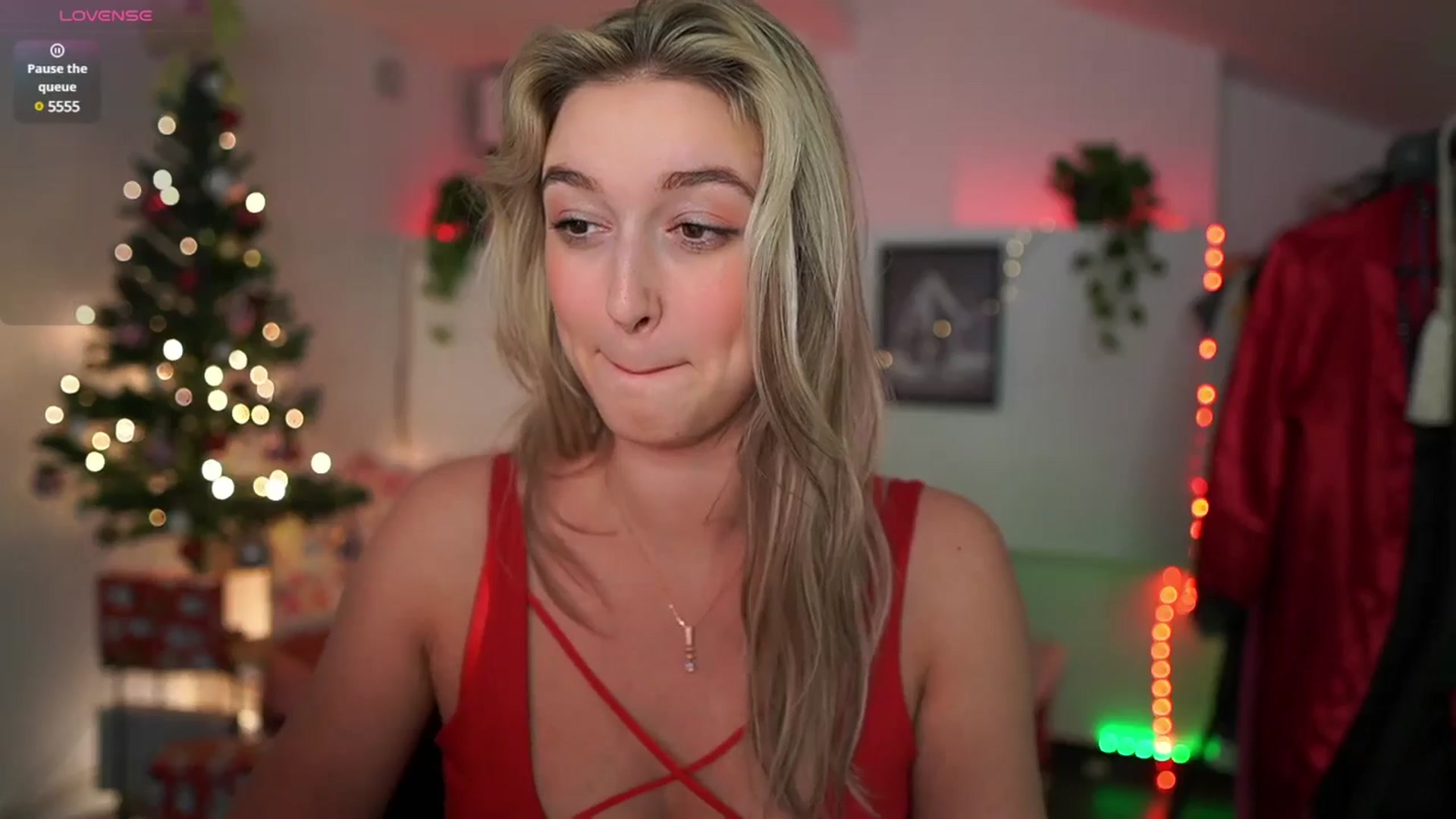 Gallery image thumbnail from Alexis__Texas's myfreecams stream on, 12/27/2024, 22:38 image 17 of 20