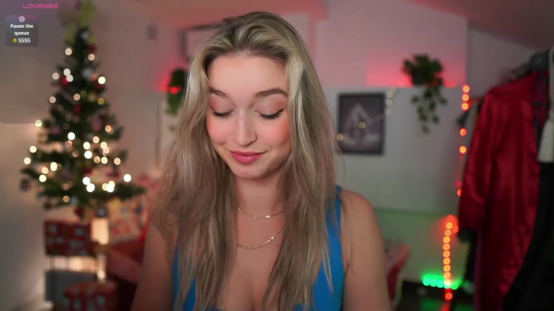 Gallery image thumbnail from Alexis__Texas's myfreecams stream on, 12/28/2024, 23:14 image 17 of 20