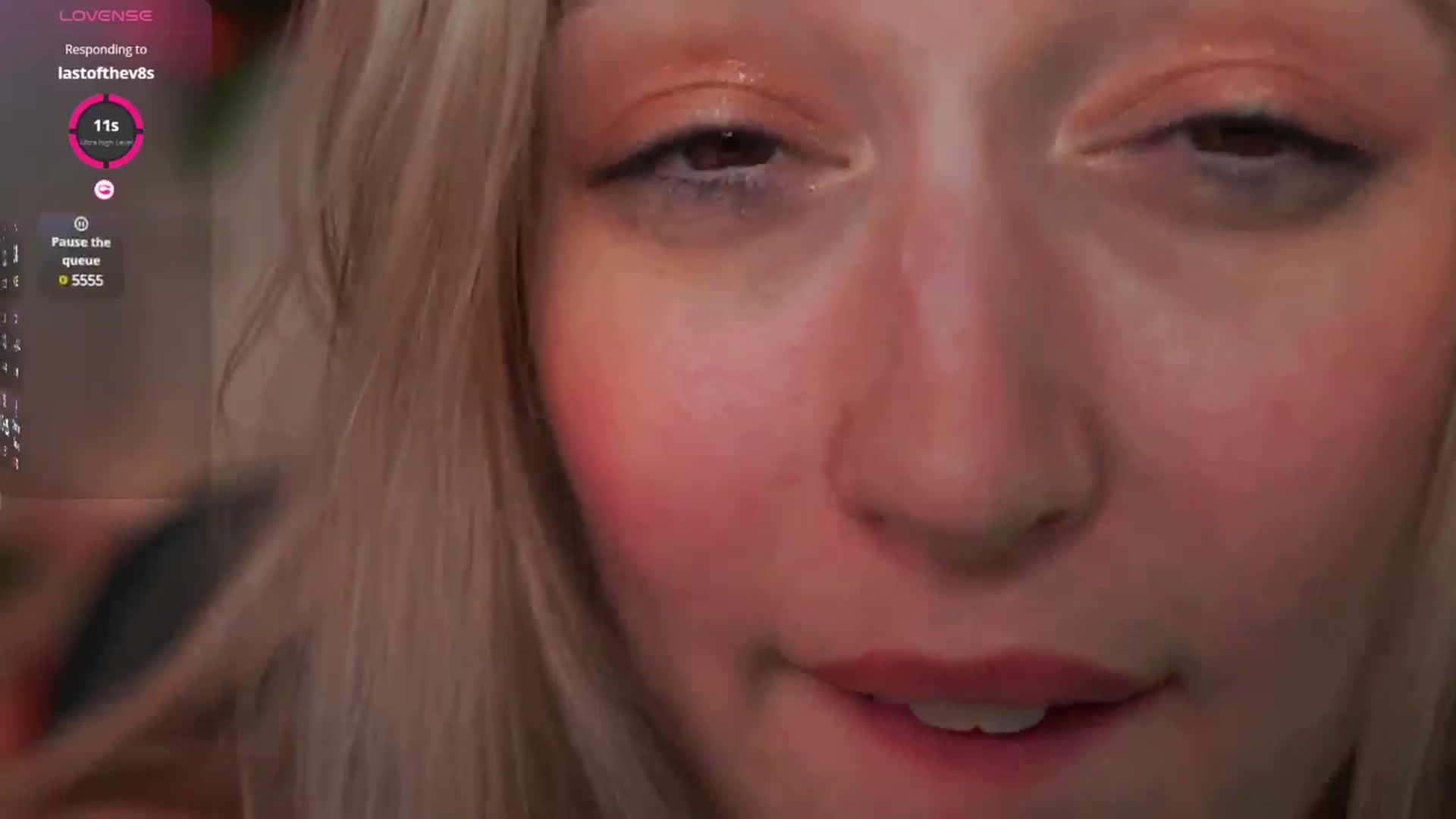 Gallery image thumbnail from Alexis__Texas's myfreecams stream on, 12/30/2024, 24:23 image 13 of 20