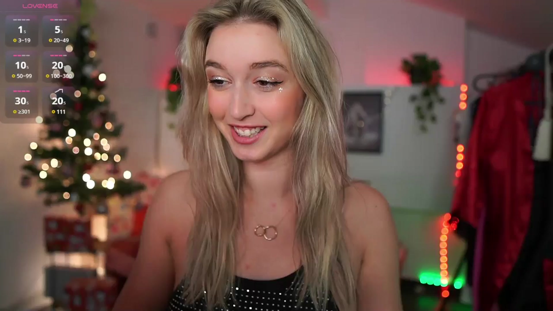 Gallery image thumbnail from Alexis__Texas's myfreecams stream on, 12/31/2024, 16:22 image 11 of 20