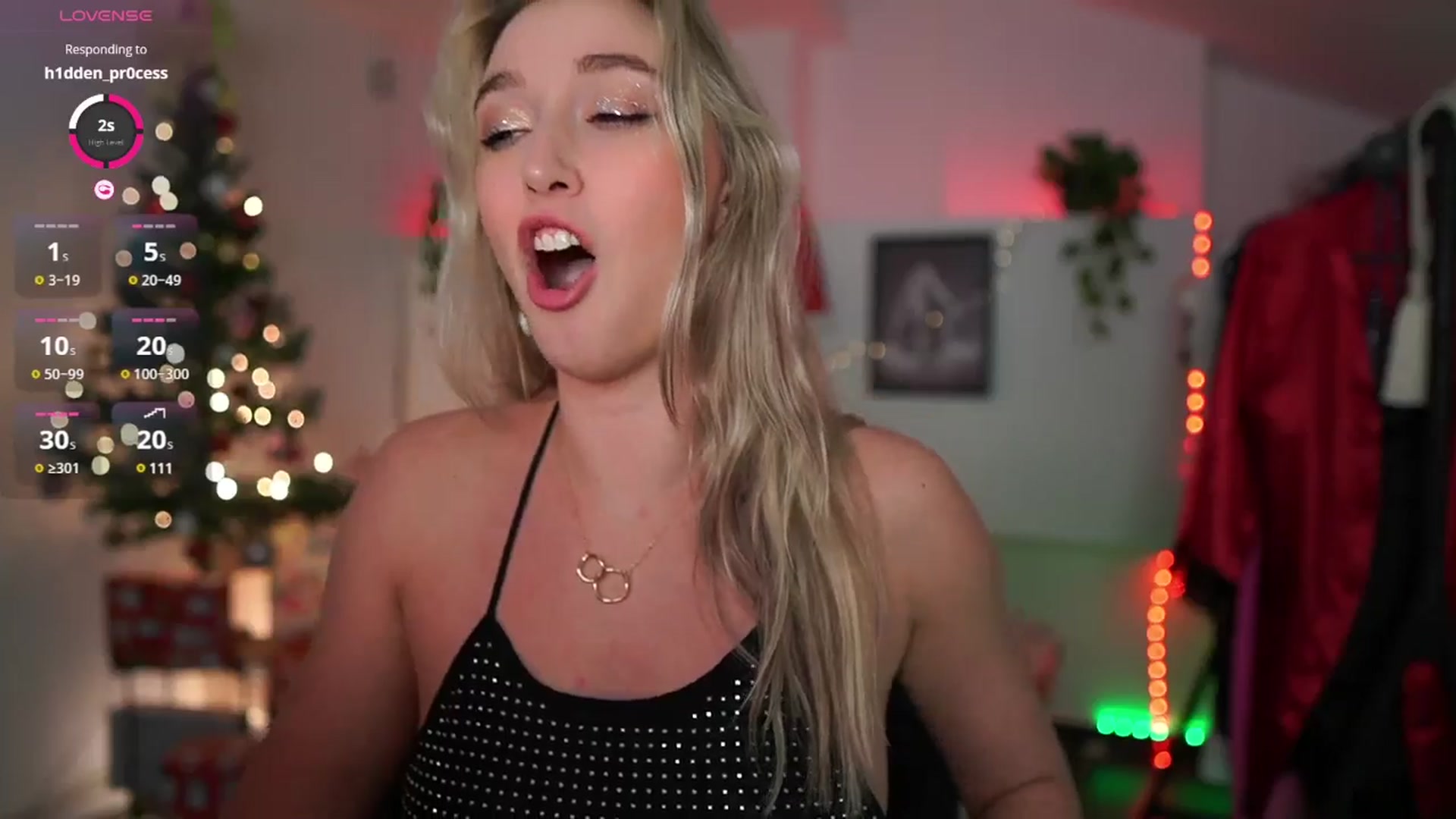 Gallery image thumbnail from Alexis__Texas's myfreecams stream on, 12/31/2024, 19:07 image 14 of 20