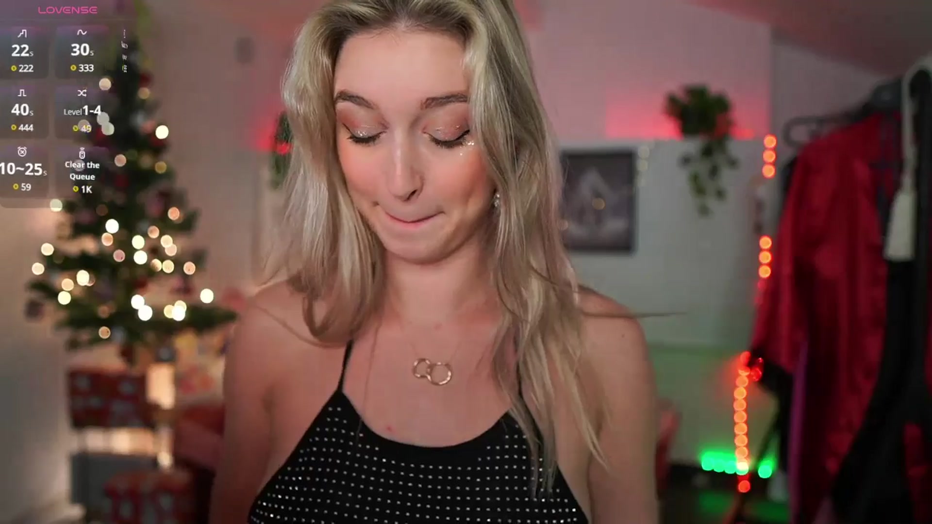 Gallery image thumbnail from Alexis__Texas's myfreecams stream on, 12/31/2024, 19:07 image 4 of 20