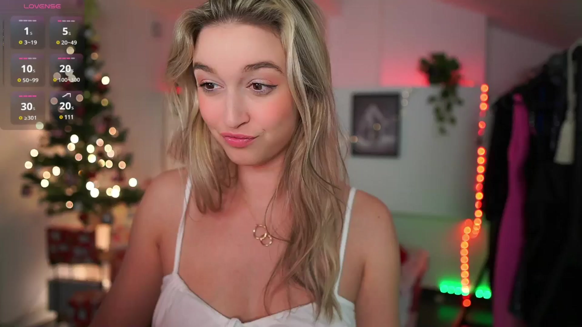 Gallery image thumbnail from Alexis__Texas's myfreecams stream on, 01/06/2025, 24:00 image 6 of 20