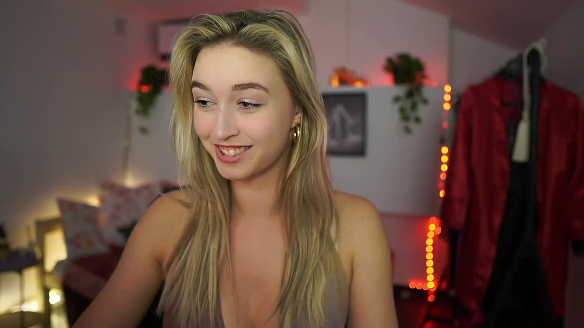 Gallery image thumbnail from Alexis__Texas's myfreecams stream on, 01/07/2025, 21:23 image 15 of 20