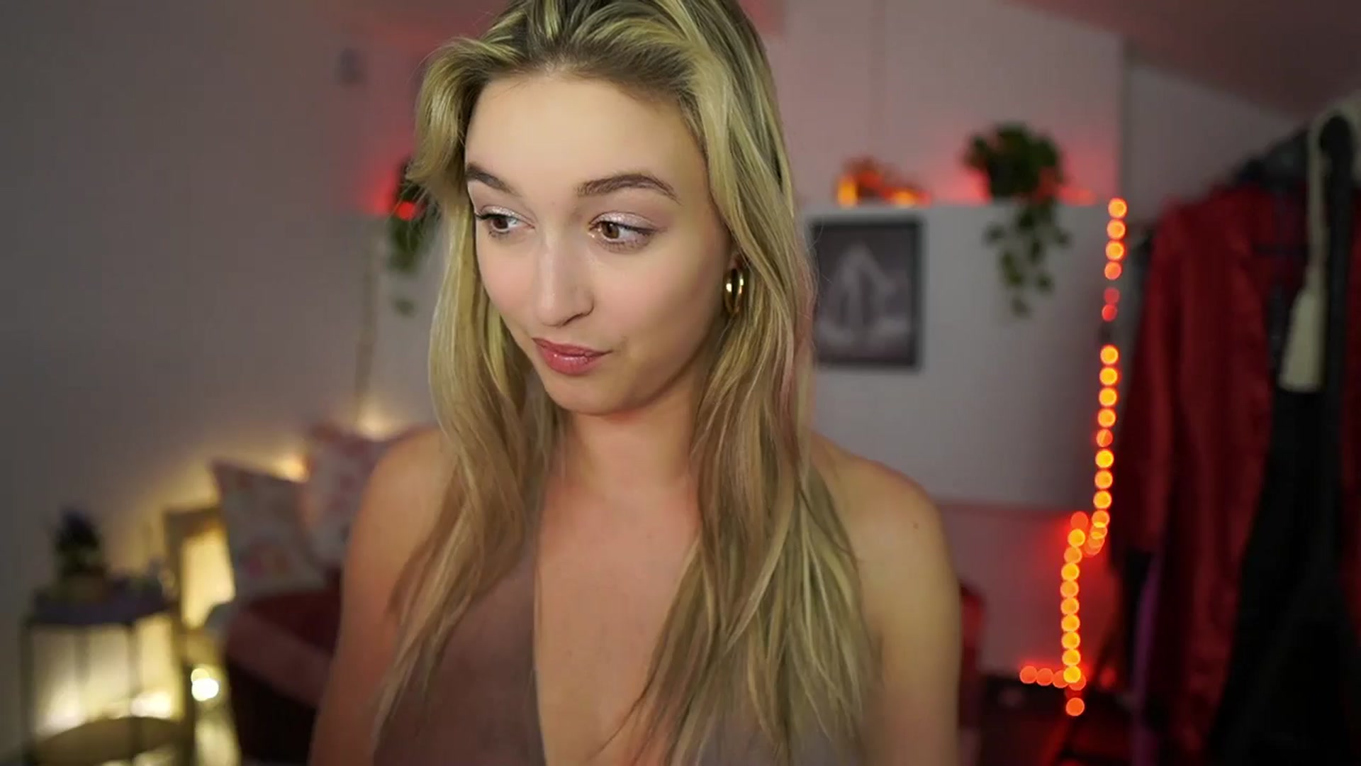 Gallery image thumbnail from Alexis__Texas's myfreecams stream on, 01/07/2025, 23:51 image 20 of 20