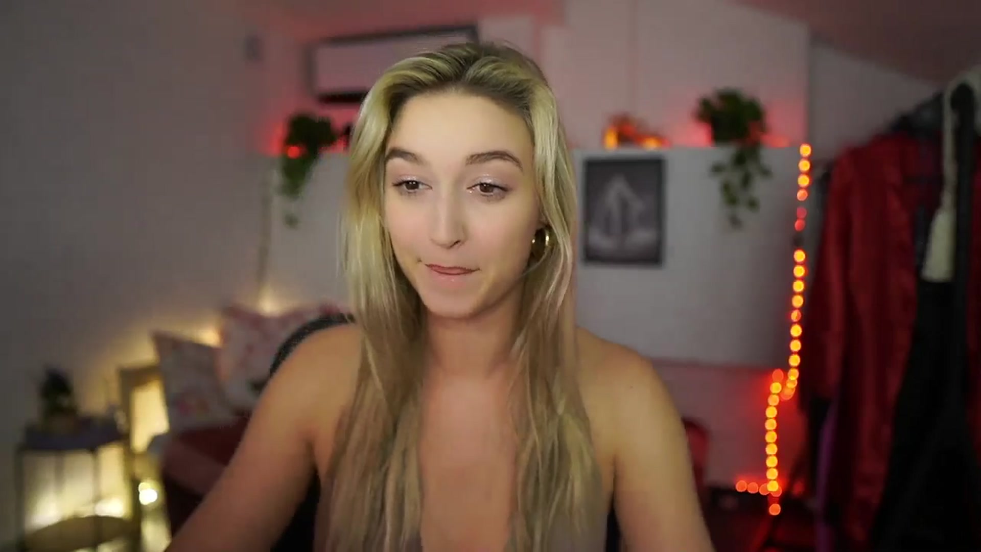 Gallery image thumbnail from Alexis__Texas's myfreecams stream on, 01/07/2025, 23:51 image 18 of 20