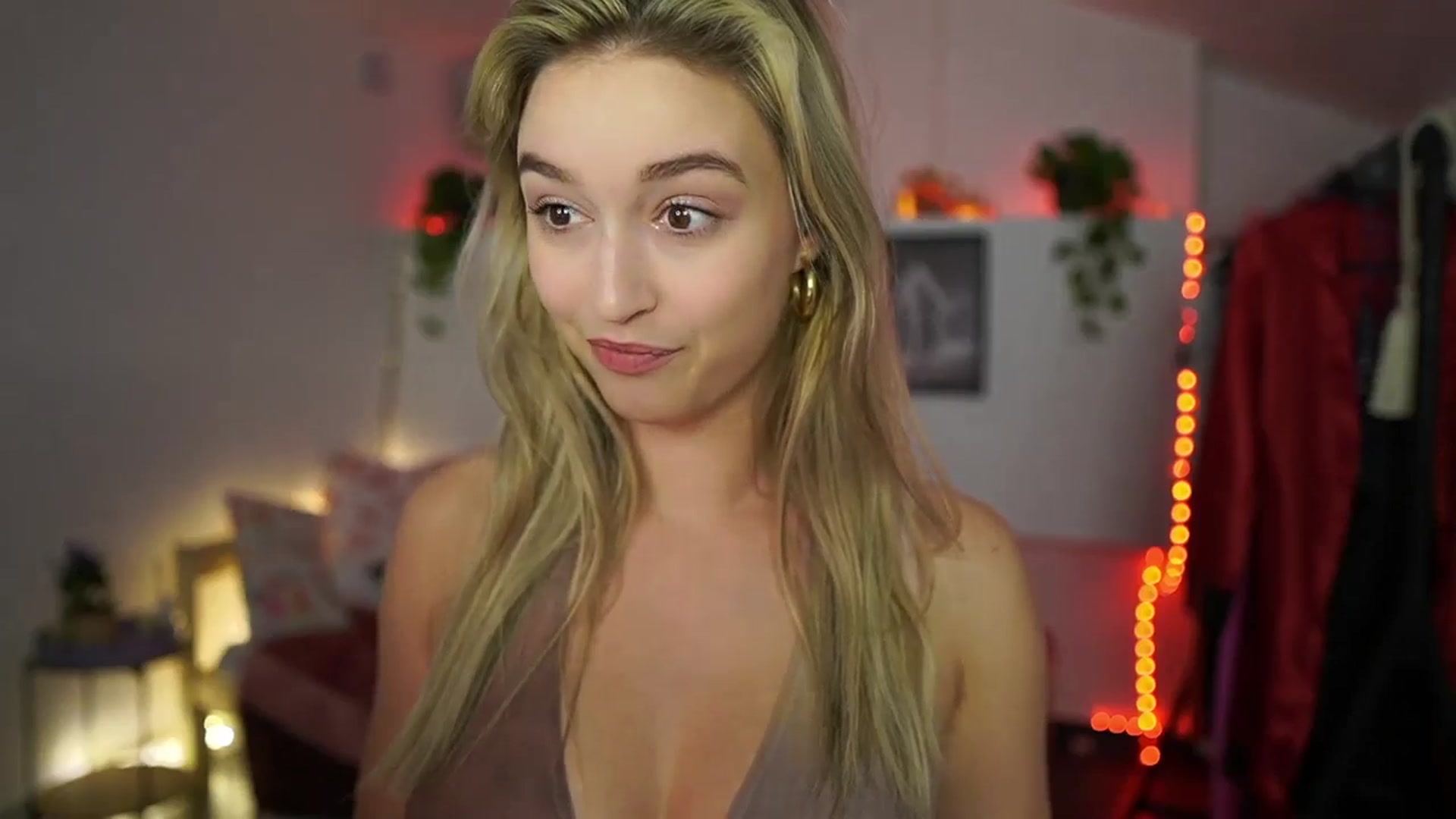 Gallery image thumbnail from Alexis__Texas's myfreecams stream on, 01/07/2025, 23:51 image 2 of 20