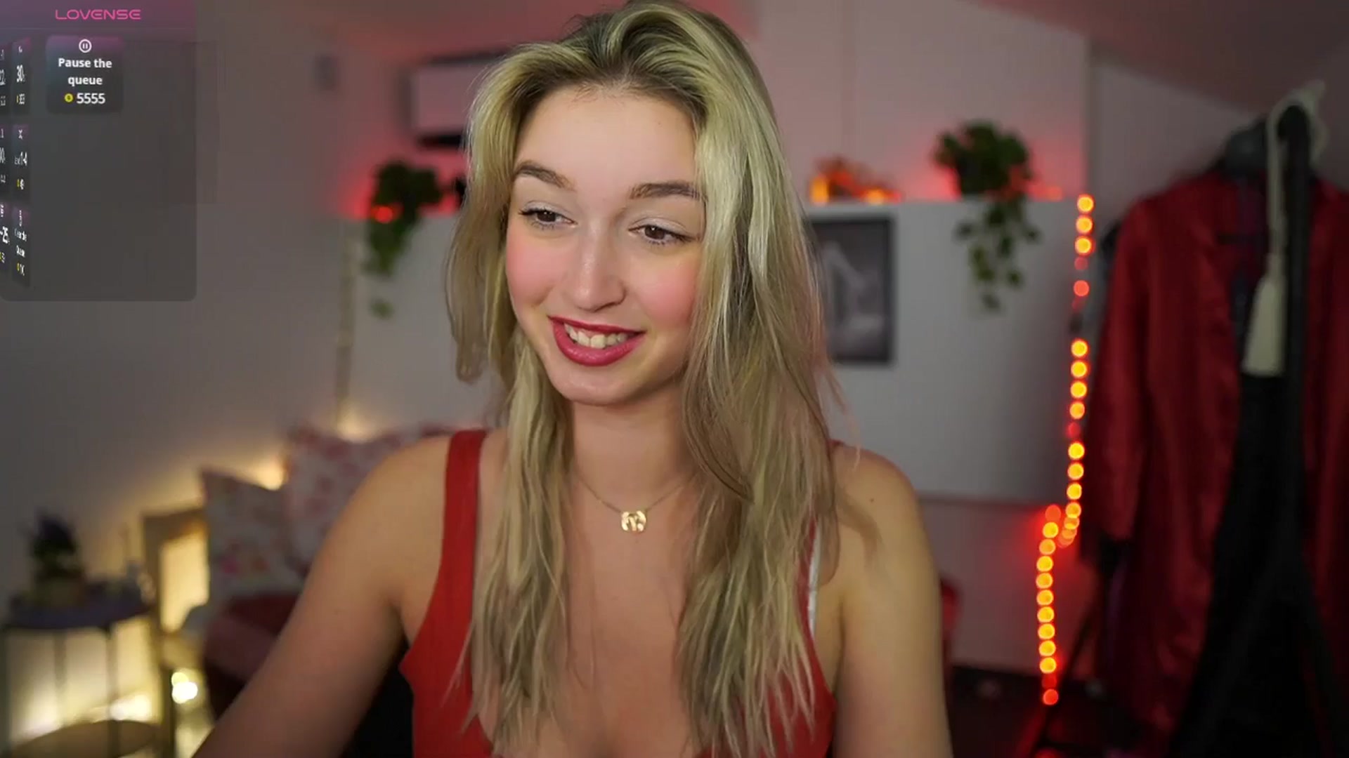 Gallery image thumbnail from Alexis__Texas's myfreecams stream on, 01/08/2025, 22:45 image 12 of 20