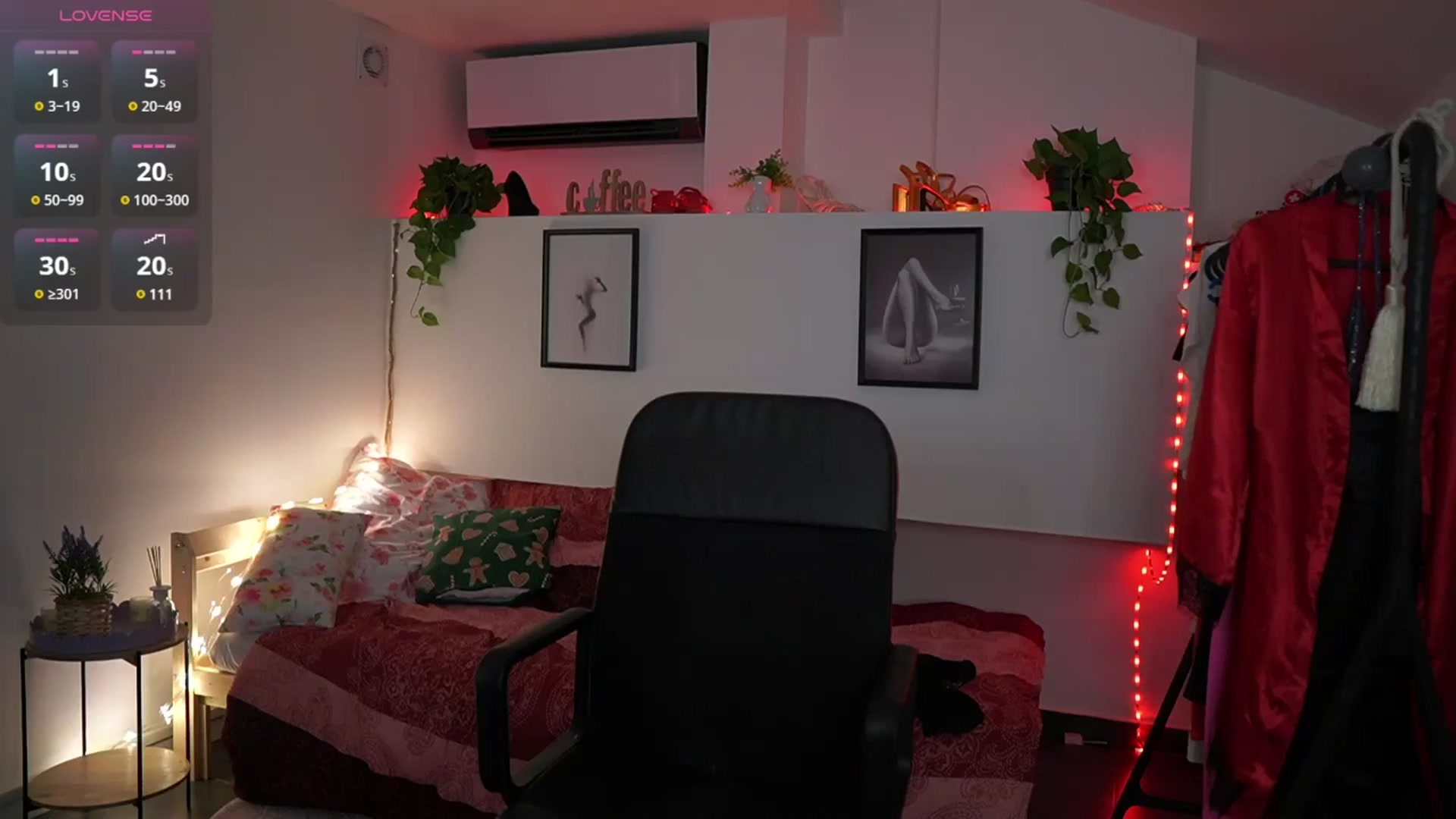 Gallery image thumbnail from Alexis__Texas's myfreecams stream on, 01/10/2025, 23:35 image 3 of 20