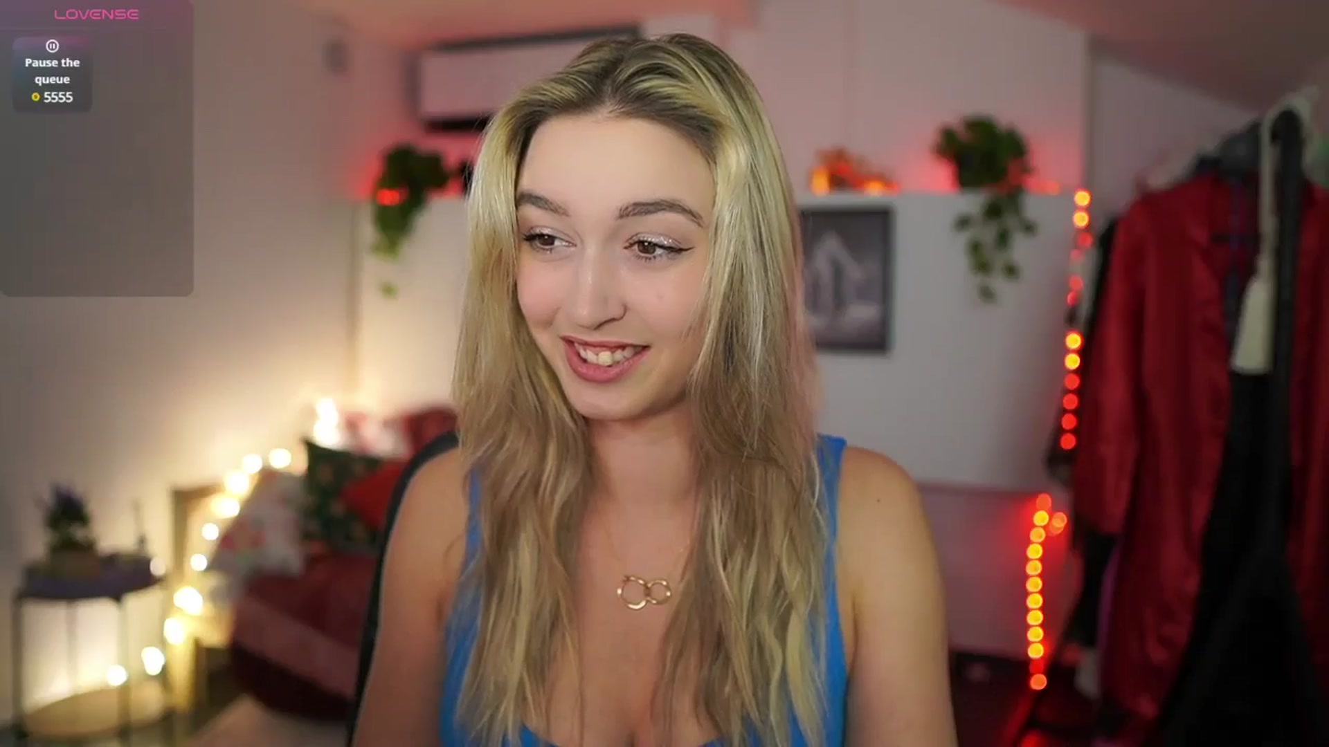 Gallery image thumbnail from Alexis__Texas's myfreecams stream on, 01/14/2025, 21:12 image 12 of 20