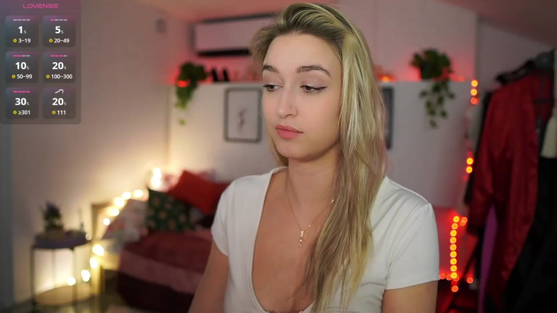 Gallery image thumbnail from Alexis__Texas's myfreecams stream on, 01/16/2025, 24:19 image 10 of 20