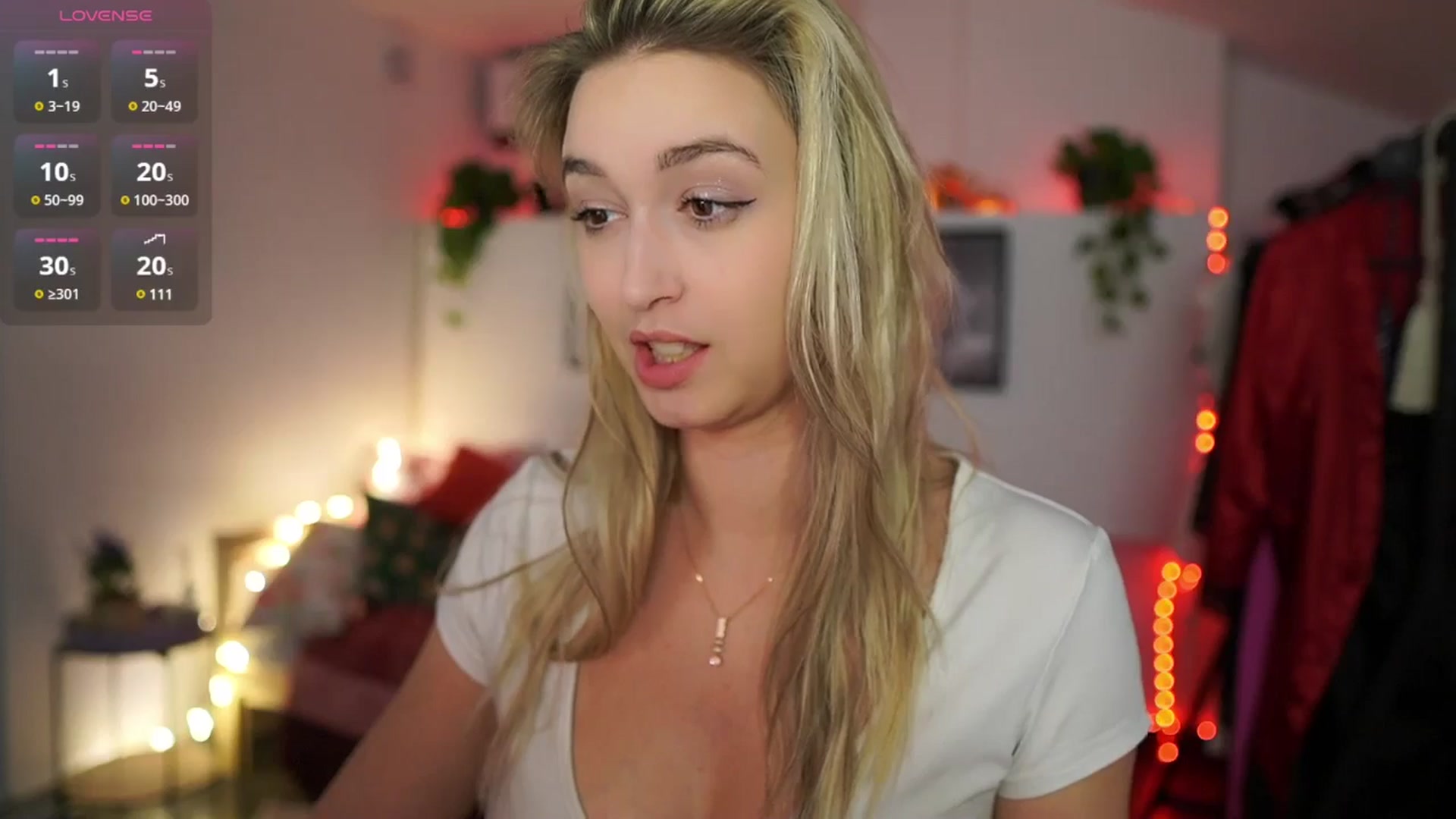 Gallery image thumbnail from Alexis__Texas's myfreecams stream on, 01/16/2025, 24:19 image 6 of 20