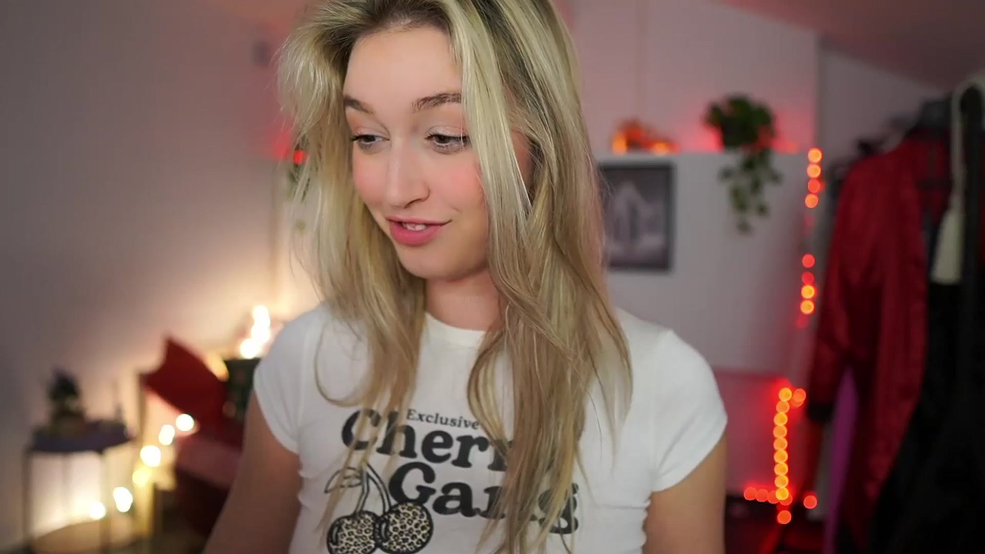 Gallery image thumbnail from Alexis__Texas's myfreecams stream on, 01/17/2025, 23:26 image 3 of 20